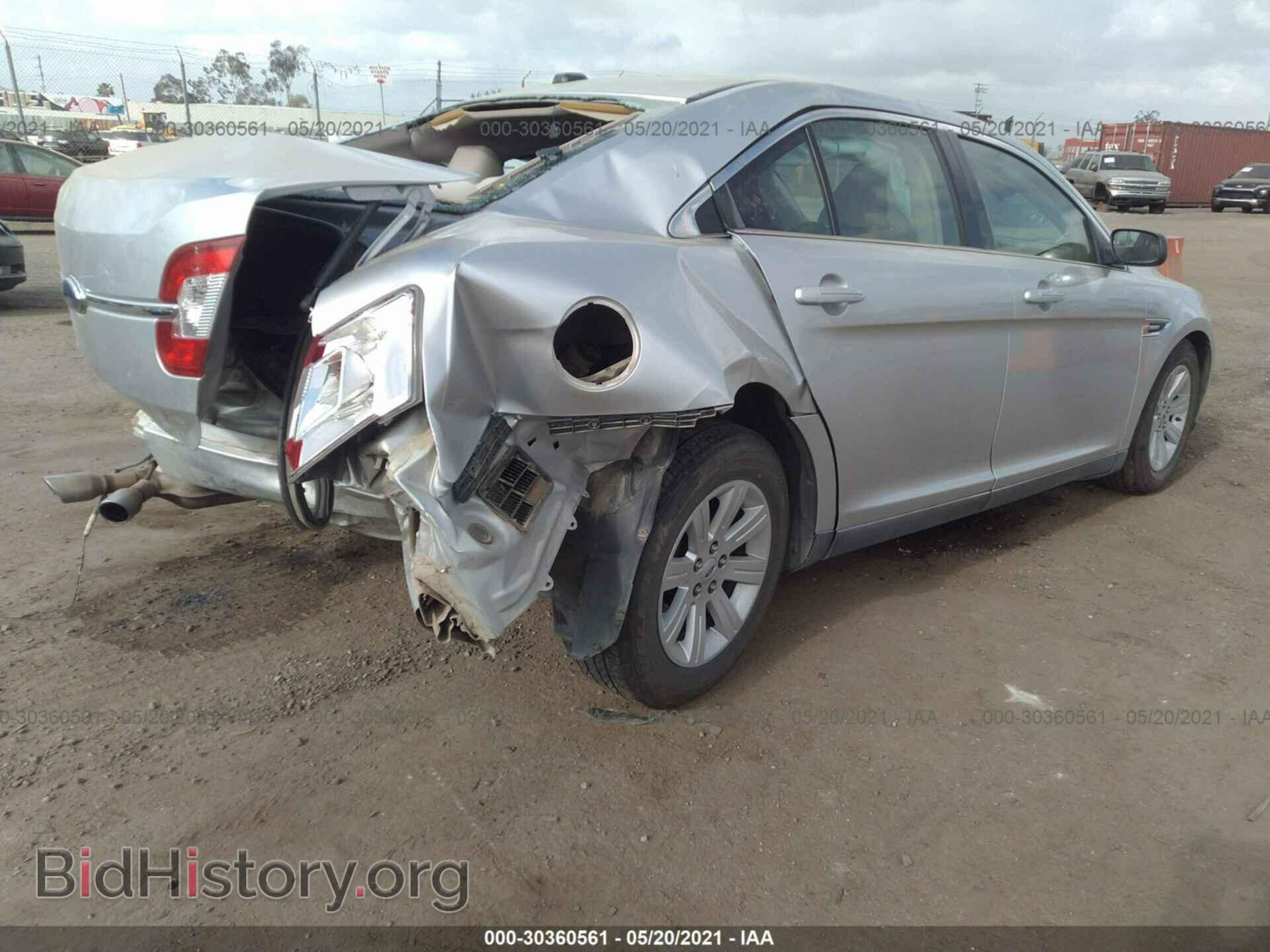2010 FORD TAURUS - VIN: 1FAHP2DW0AG155476 - Photo 4