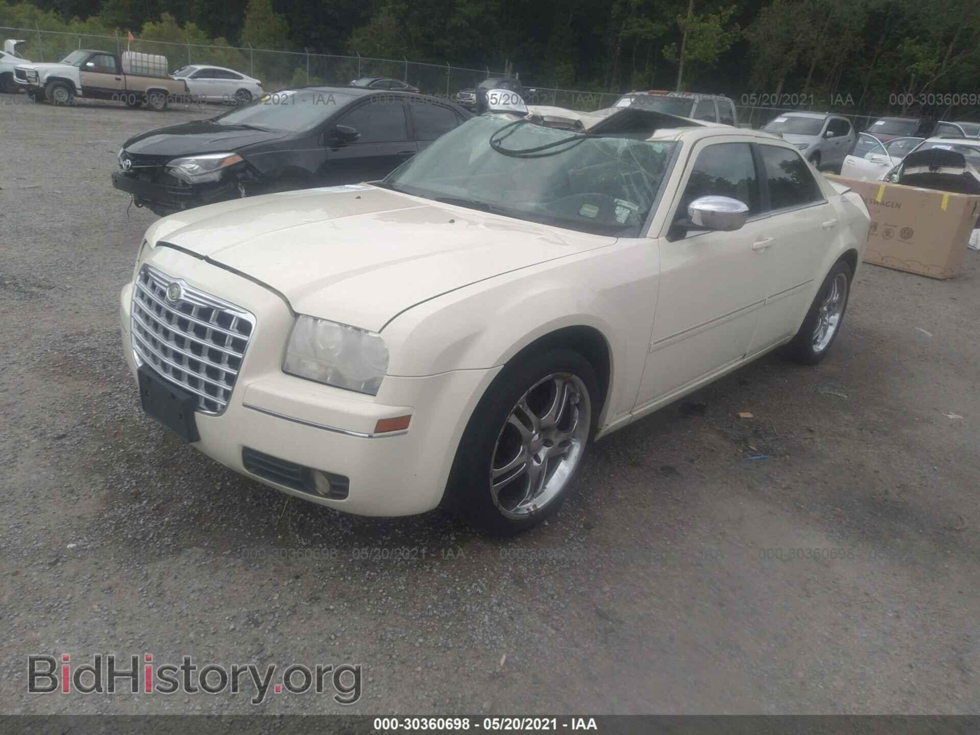 2007 CHRYSLER 300 - VIN: 2C3KA53G37H855278 - Фото 2