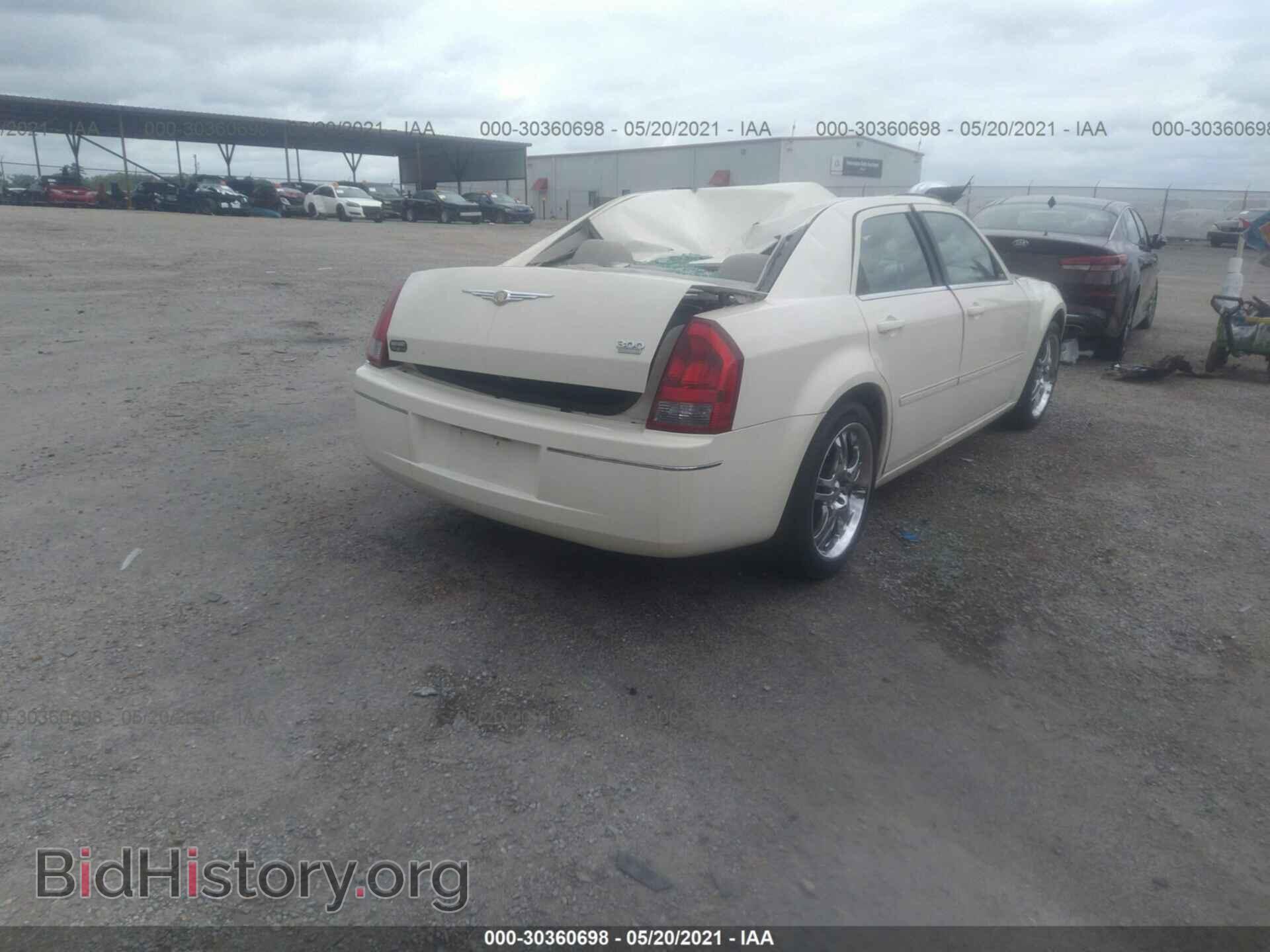 2007 CHRYSLER 300 - VIN: 2C3KA53G37H855278 - Фото 4