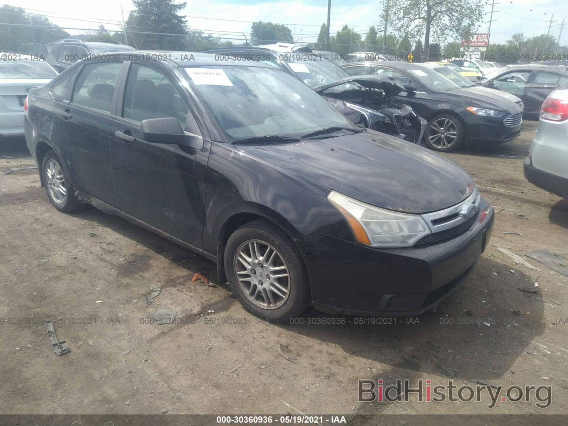 Photo 1FAHP3FN8AW247127 - FORD FOCUS 2010