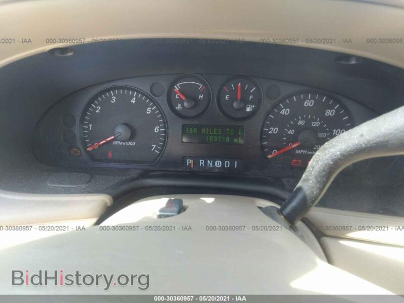 2006 Ford TAURUS (VIN 1FAFP53U96A142809) — photo 7 of 11
