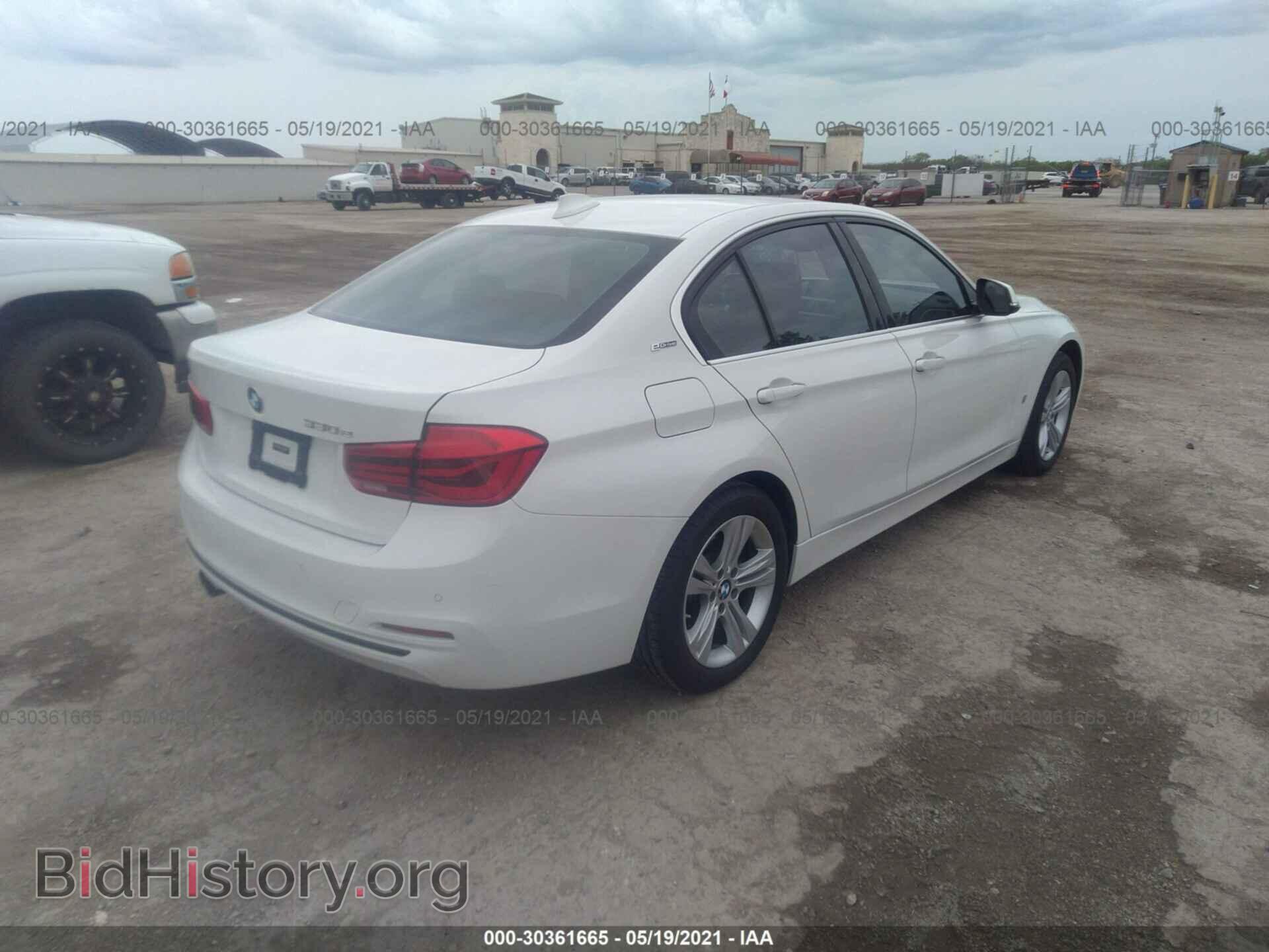 2017 BMW 3 SERIES - VIN: WBA8E1C33HA159047 - Фото 4