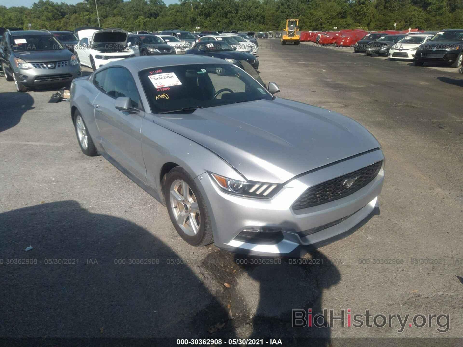Photo 1FA6P8AM7F5366450 - FORD MUSTANG 2015