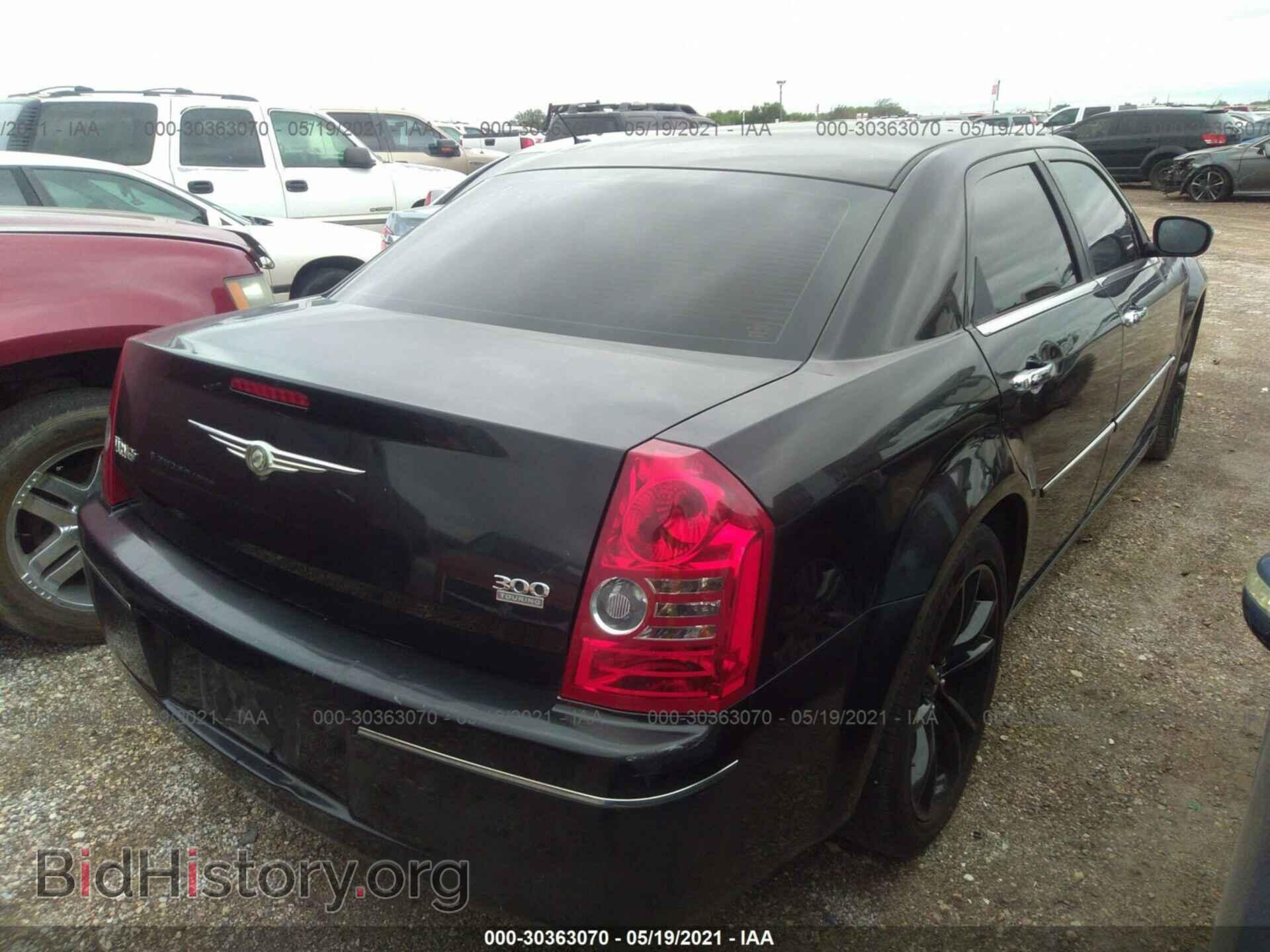 2010 CHRYSLER 300 - VIN: 2C3CA4CD9AH251424 - Фото 4