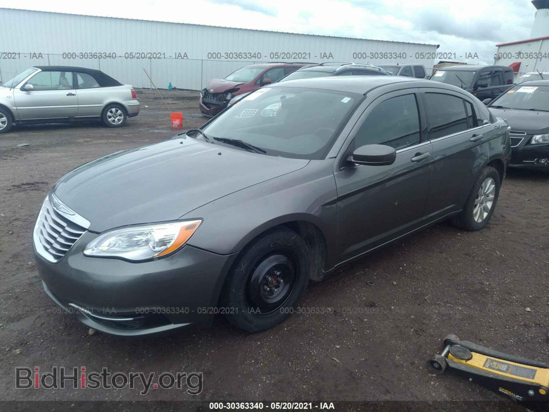 2013 CHRYSLER 200 - VIN: 1C3CCBBB3DN676602 - Photo 2