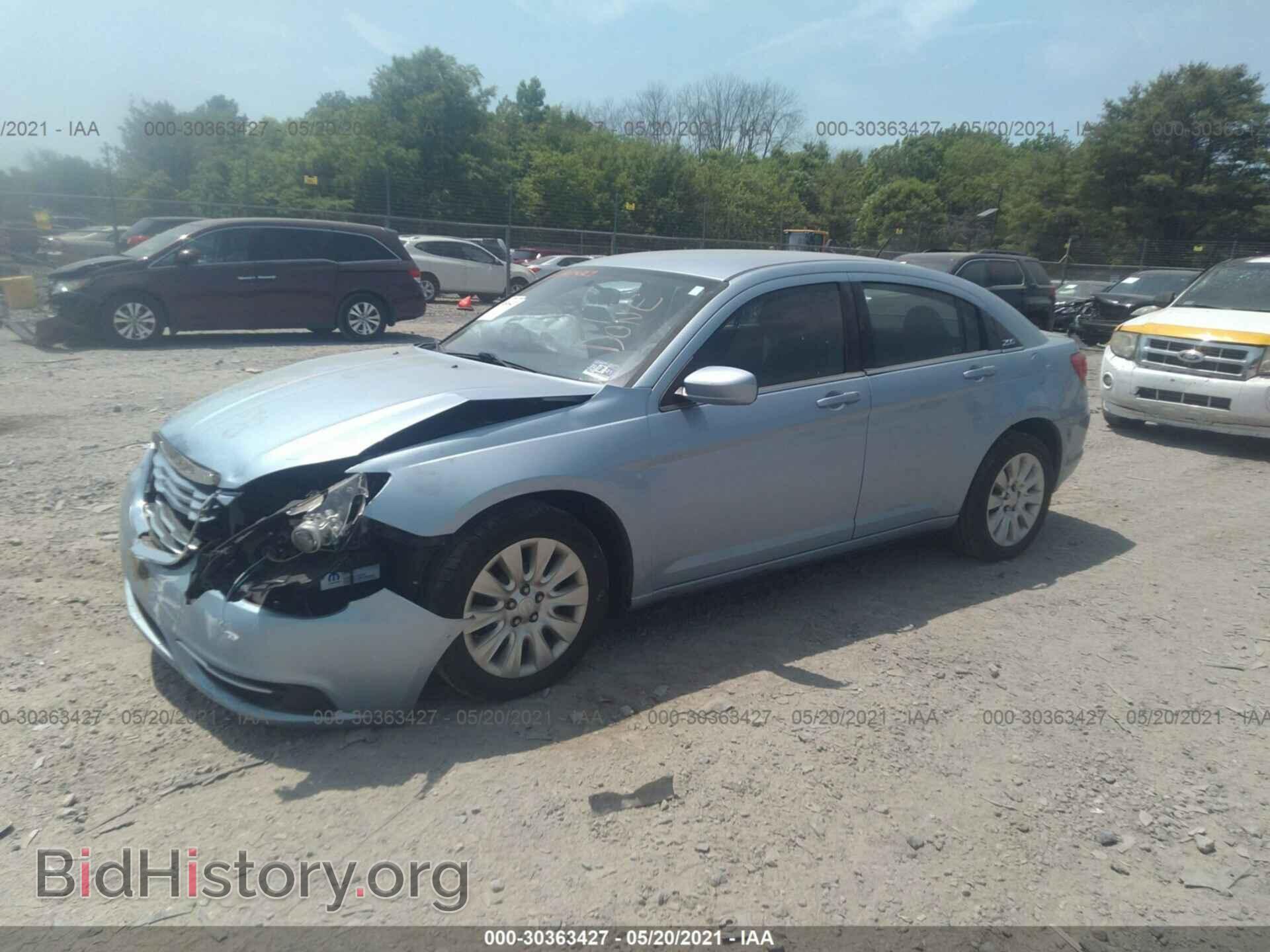 2012 CHRYSLER 200 - VIN: 1C3CCBAB4CN229356 - Фото 2