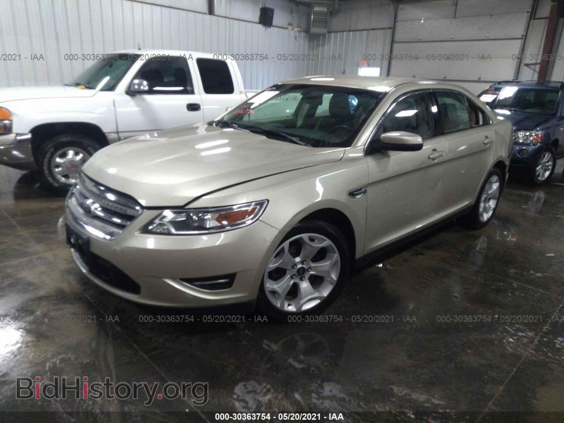 2011 FORD TAURUS - VIN: 1FAHP2EW0BG132456 - Фото 2
