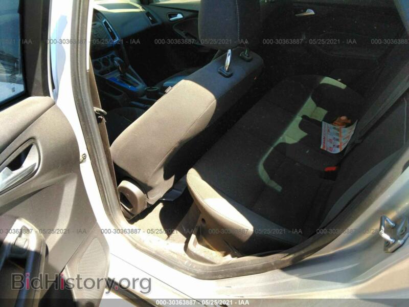 2012 Ford FOCUS (VIN 1FAHP3F27CL130780) — фото 8 из 11