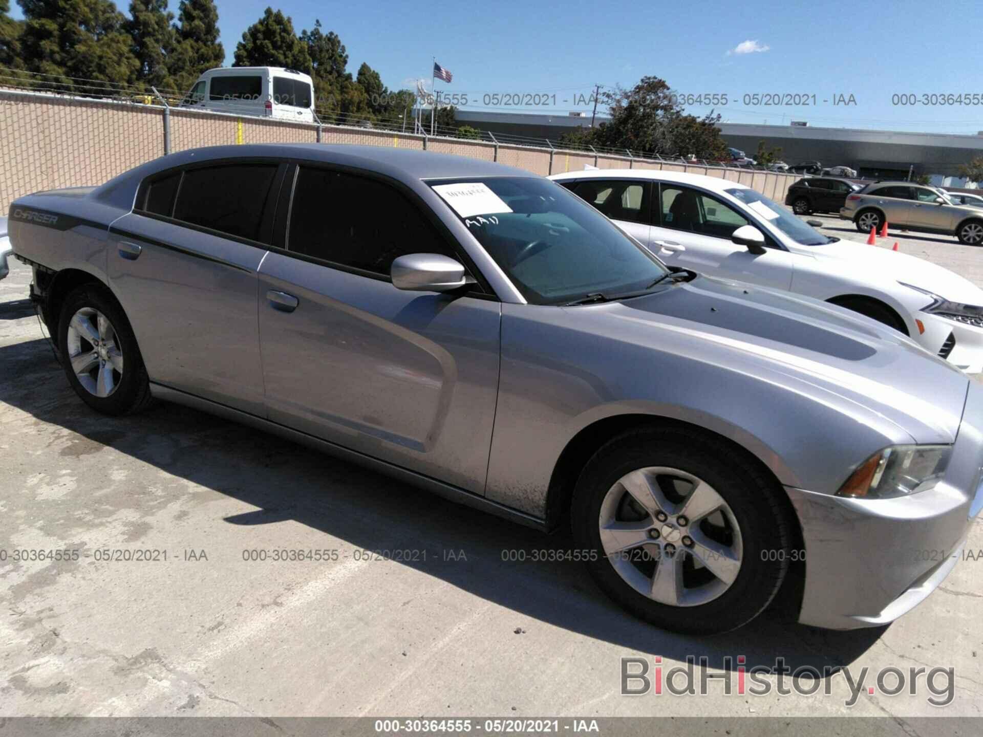 Photo 2C3CDXBGXDH688986 - DODGE CHARGER 2013