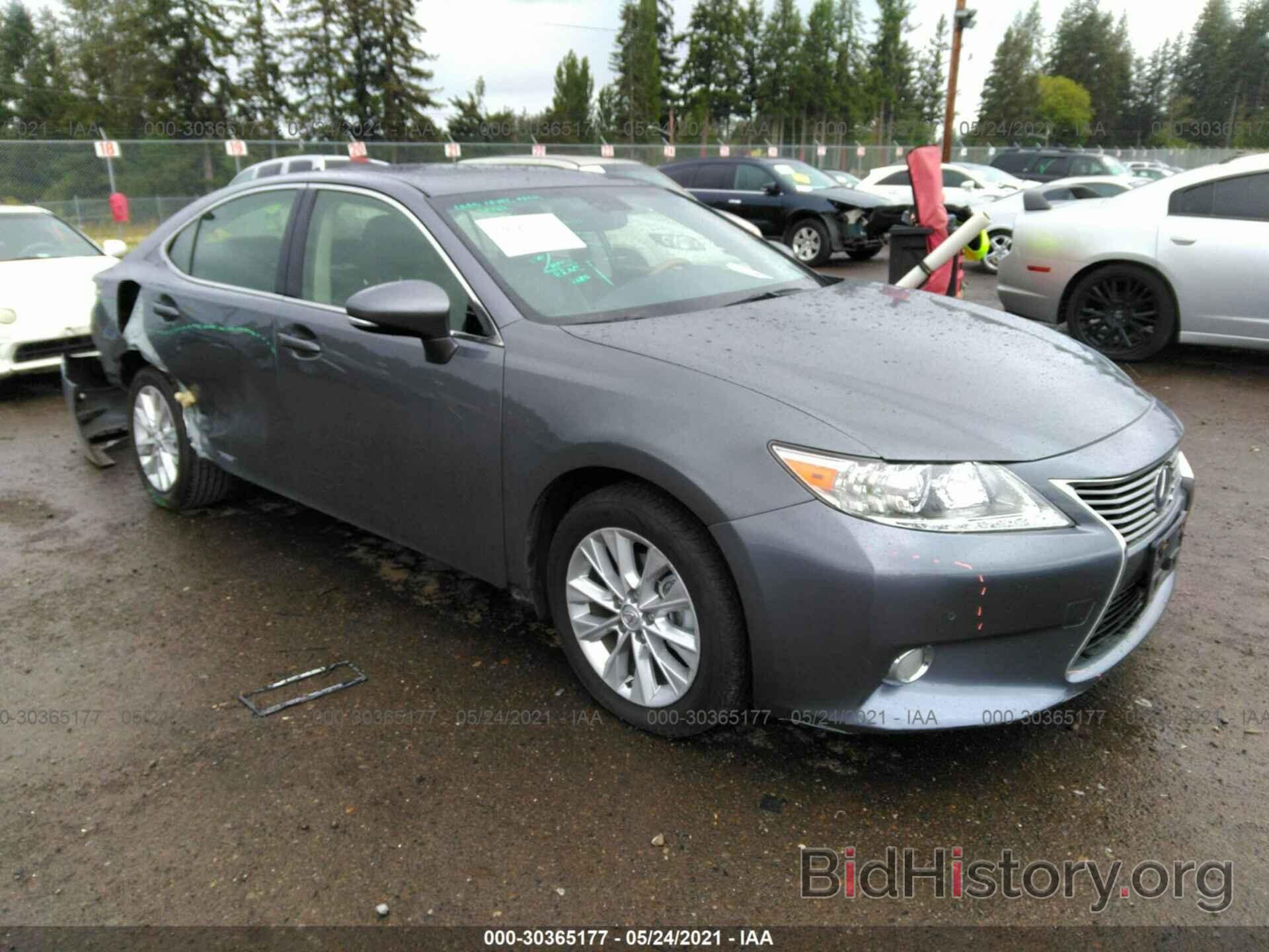 Photo JTHBW1GG6D2023159 - LEXUS ES 300H 2013