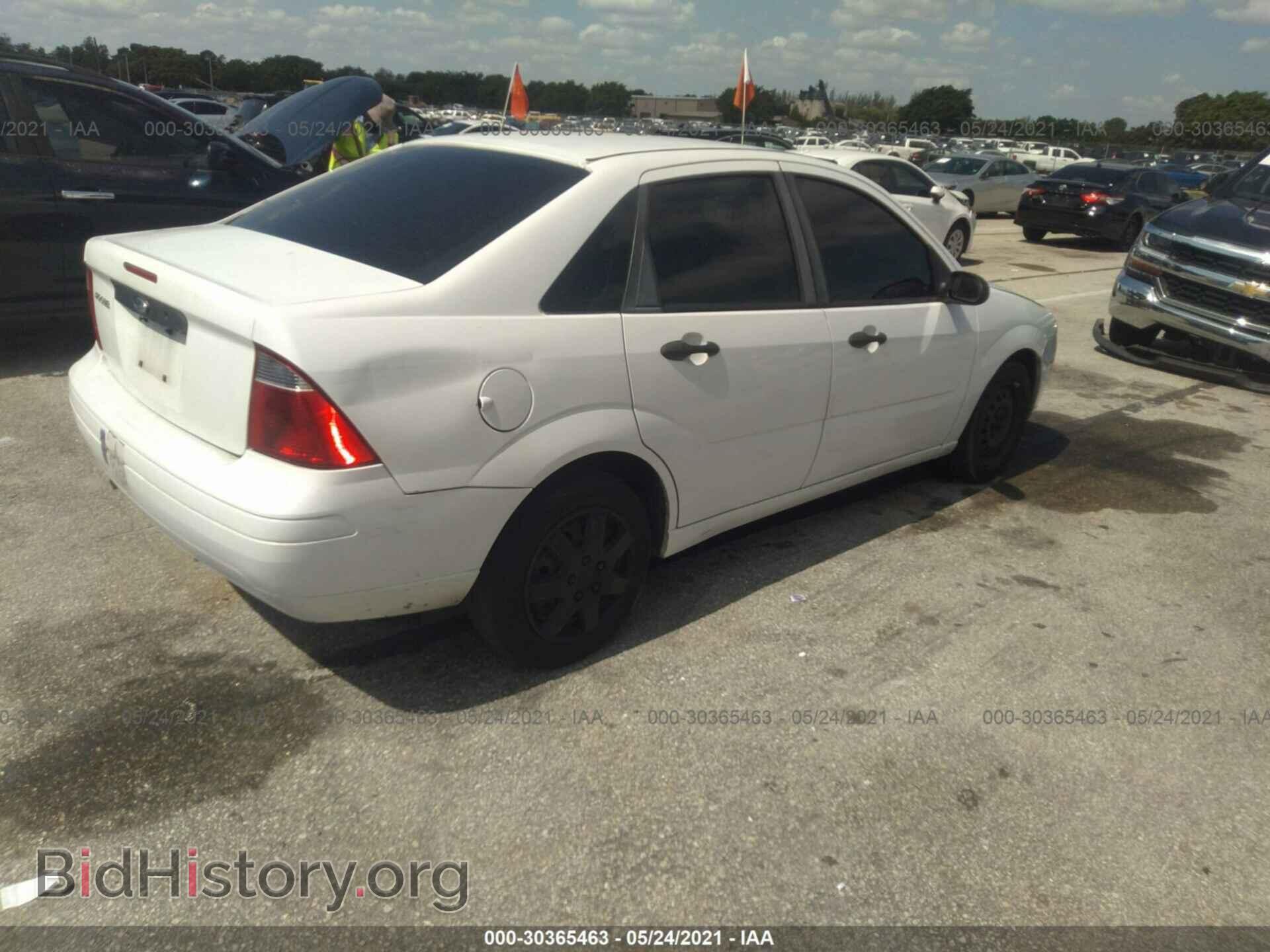 2007 FORD FOCUS - VIN: 1FAHP34N97W256334 - Фото 4