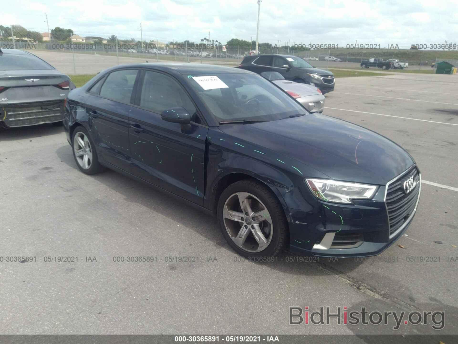 Photo WAUAUGFF4J1030043 - AUDI A3 SEDAN 2018