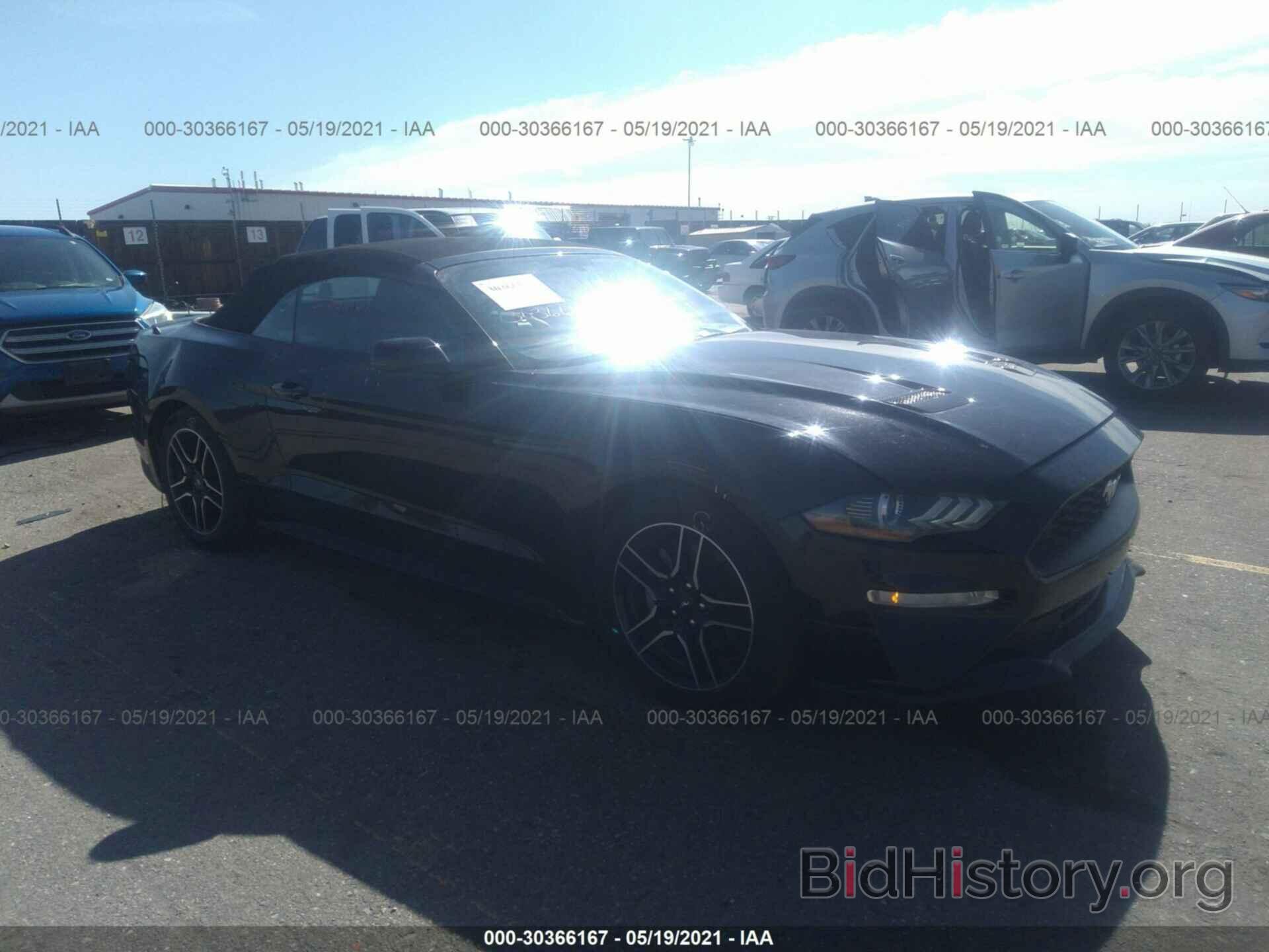 Photo 1FATP8UH1L5125769 - FORD MUSTANG 2020