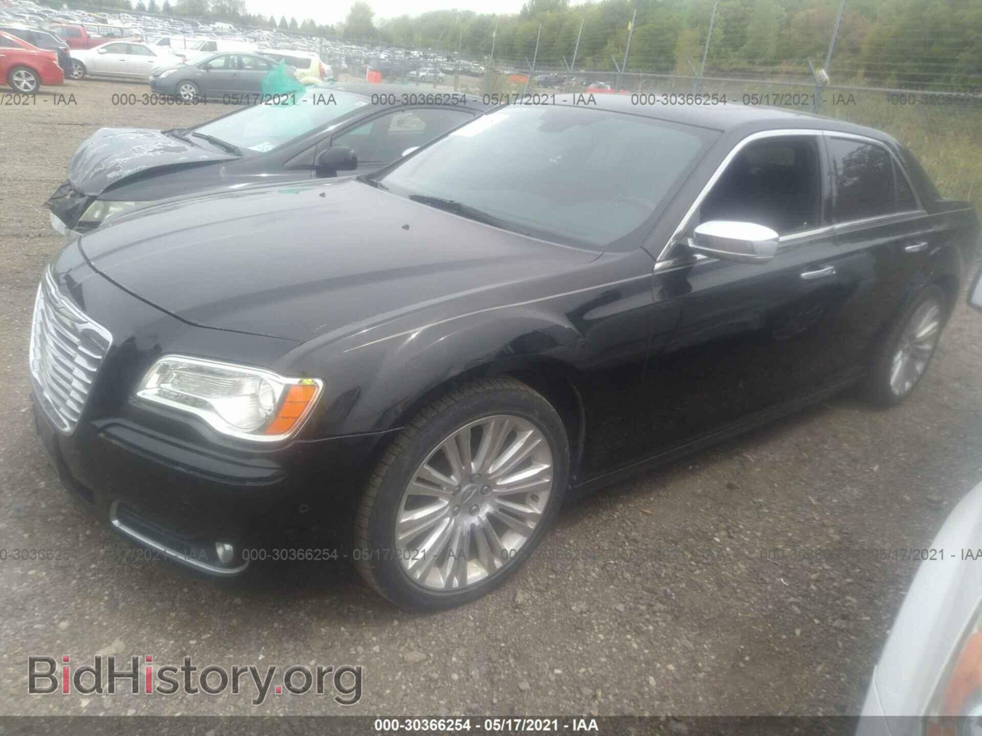 2013 CHRYSLER 300 - VIN: 2C3CCAET1DH599154 - Фото 2