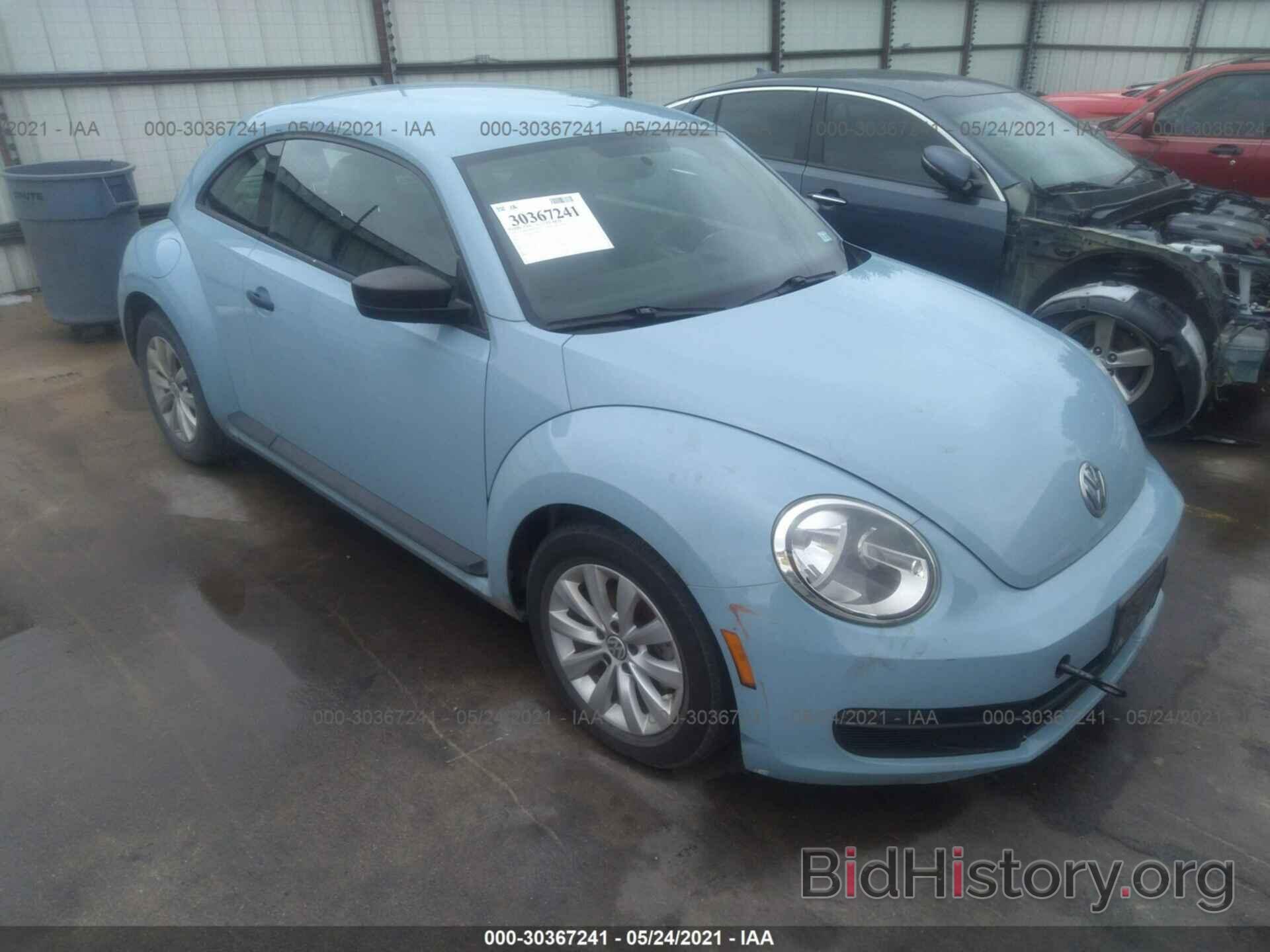 Photo 3VWF17AT6FM654898 - VOLKSWAGEN BEETLE COUPE 2015