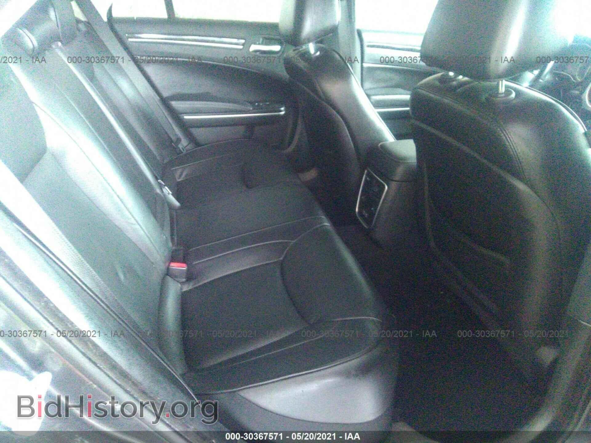 2019 CHRYSLER 300 - VIN: 2C3CCAEG5KH555741 - Фото 8