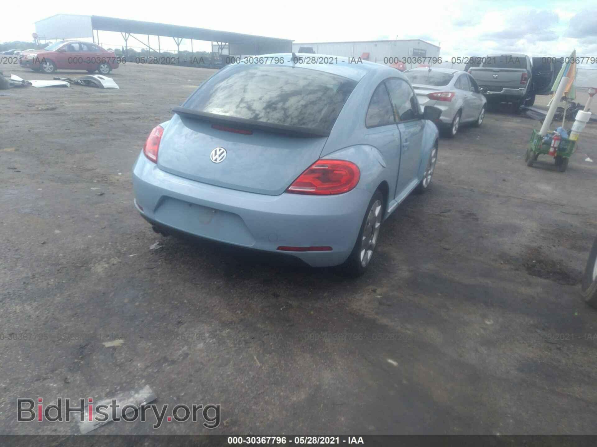 2012 VOLKSWAGEN BEETLE - VIN: 3VWJP7AT2CM604858 - Фото 4