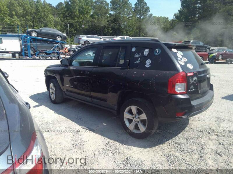 2011 Jeep COMPASS (VIN 1J4NF1FB1BD222992) — фото 3 из 11