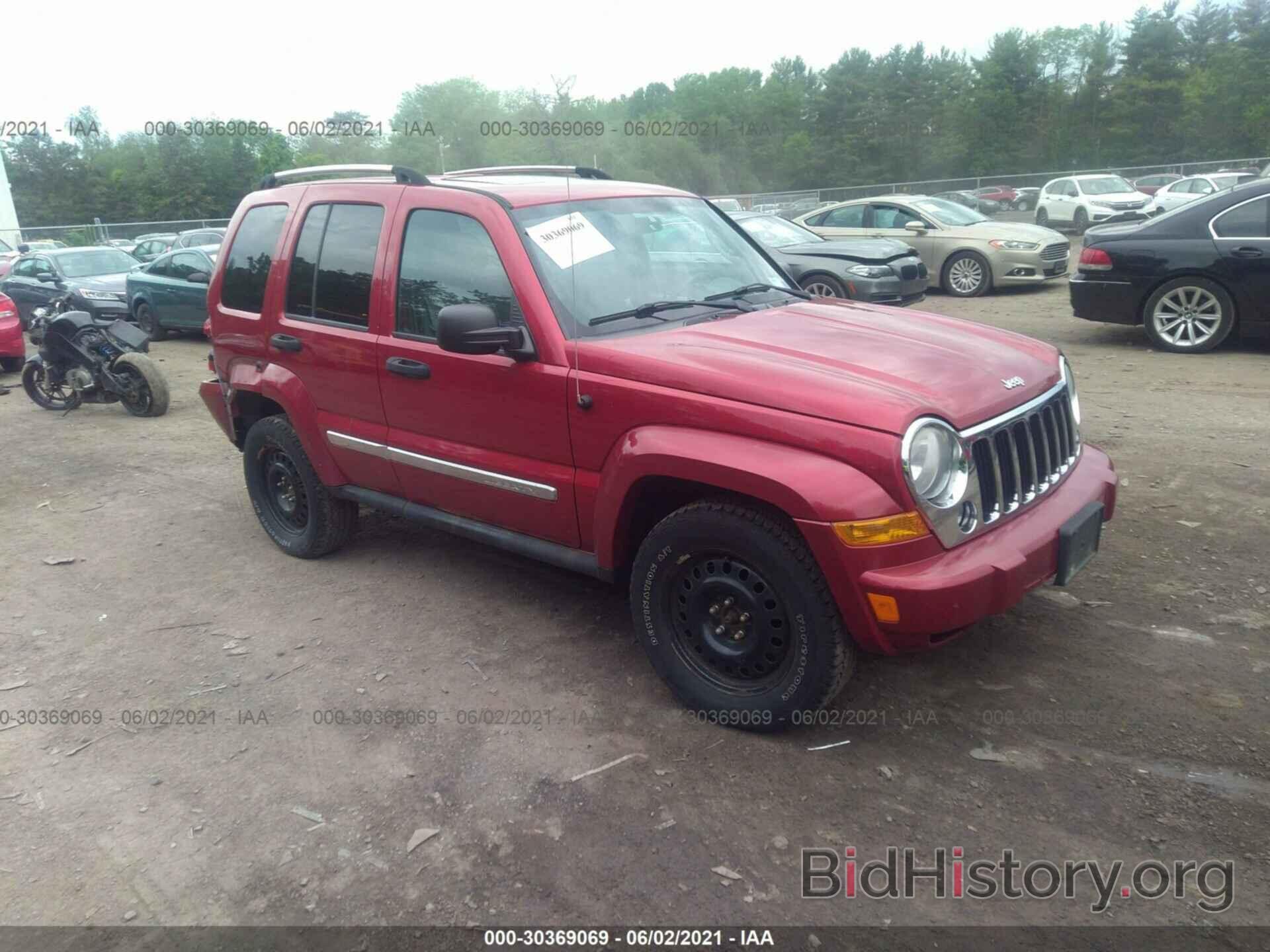 Фотография 1J4GL58K66W294240 - JEEP LIBERTY 2006