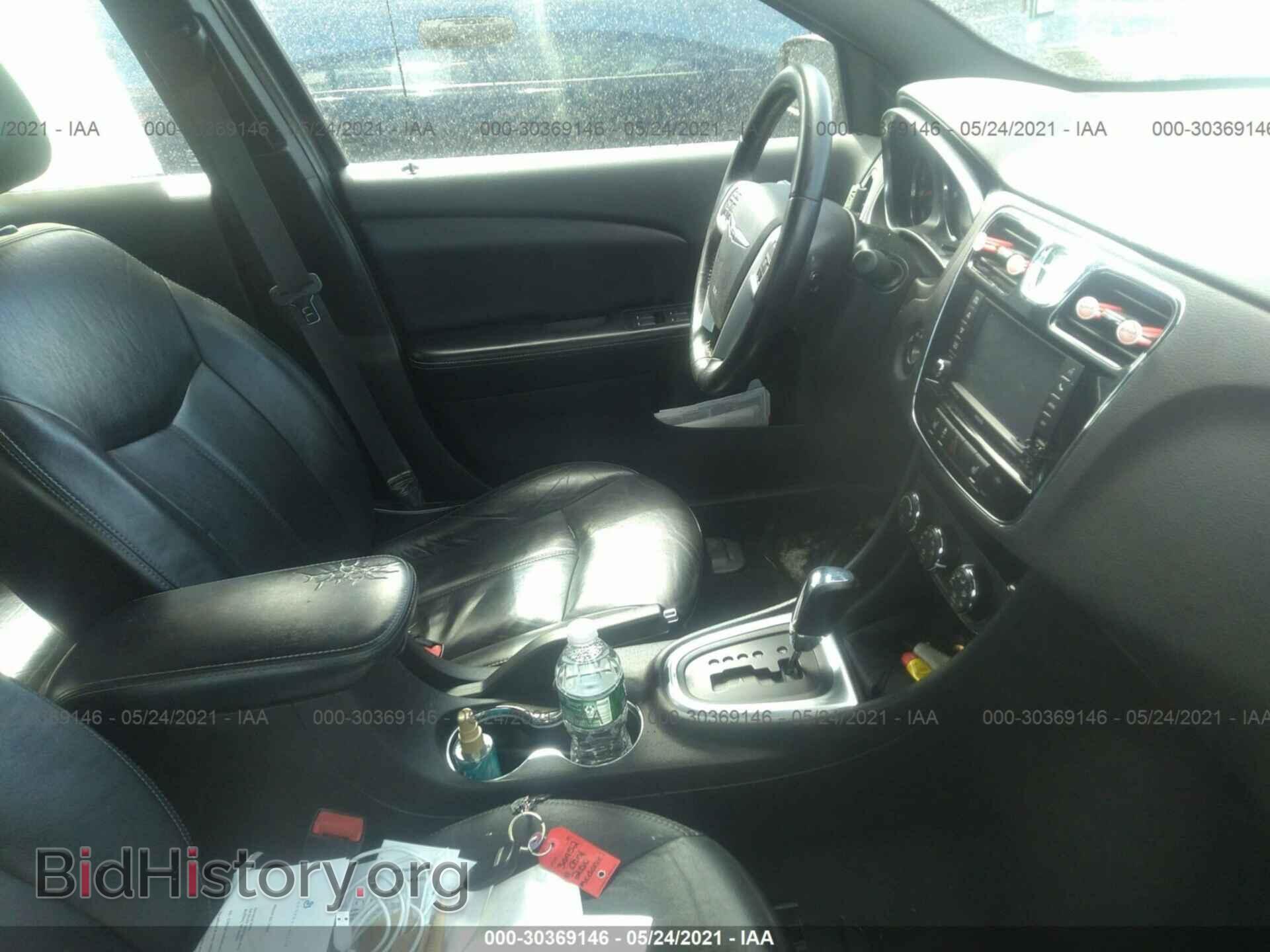 2011 CHRYSLER 200 - VIN: 1C3BC2FB0BN598315 - Фото 5