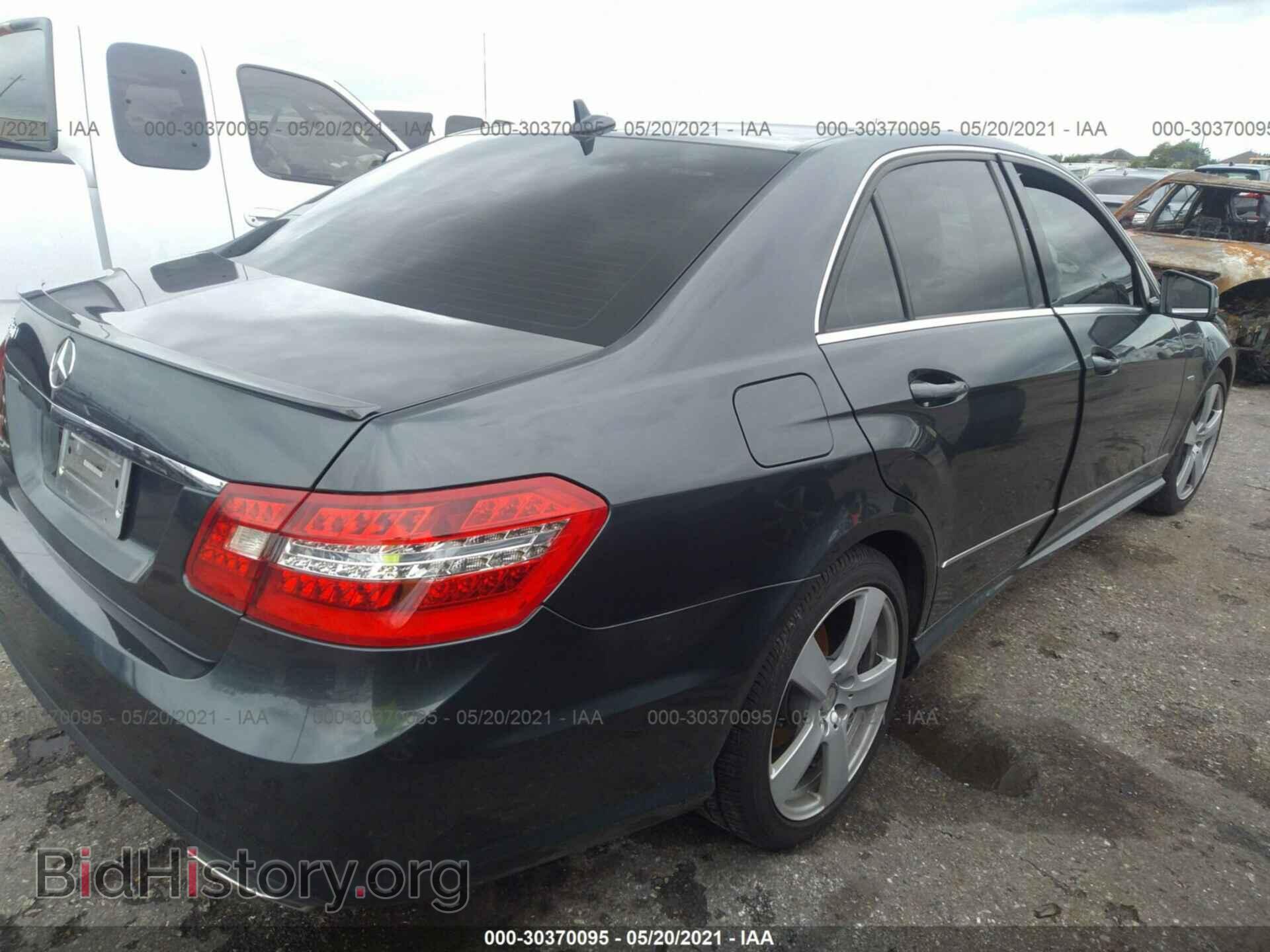 2012 MERCEDES-BENZ E-CLASS - VIN: WDDHF5KB0CA590878 - Фото 4