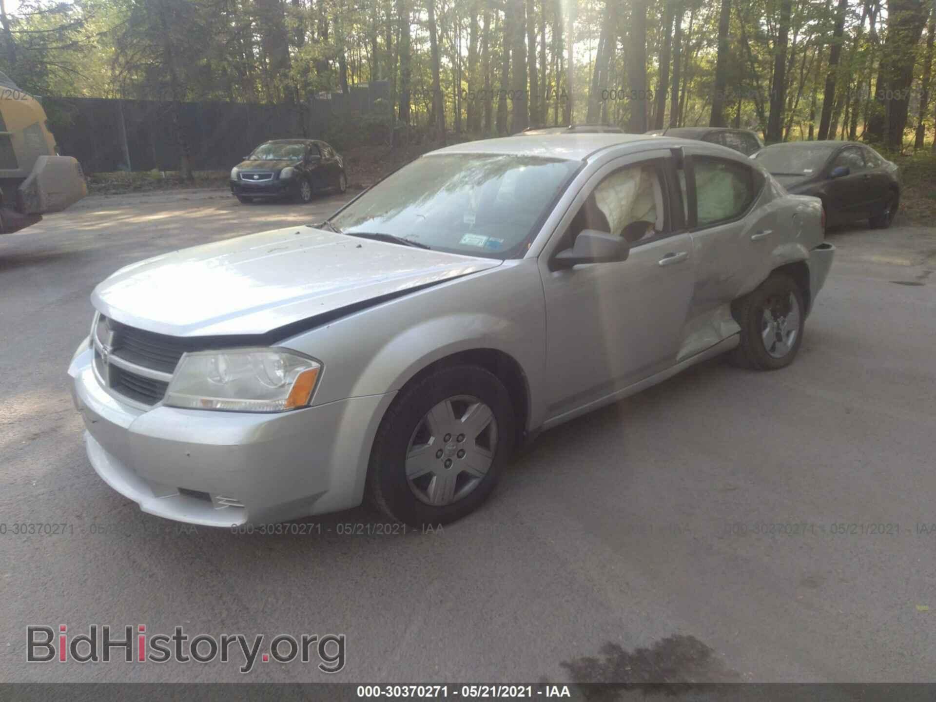2010 DODGE AVENGER - VIN: 1B3CC4FB5AN135890 - Photo 2