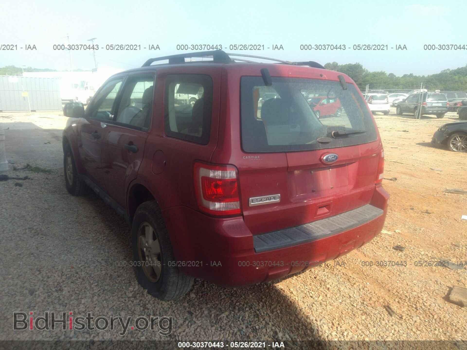 2011 FORD ESCAPE - VIN: 1FMCU0C73BKC40074 - Фото 3