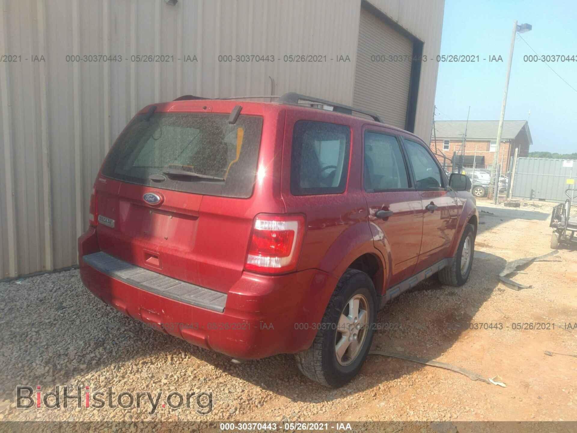 2011 FORD ESCAPE - VIN: 1FMCU0C73BKC40074 - Фото 4