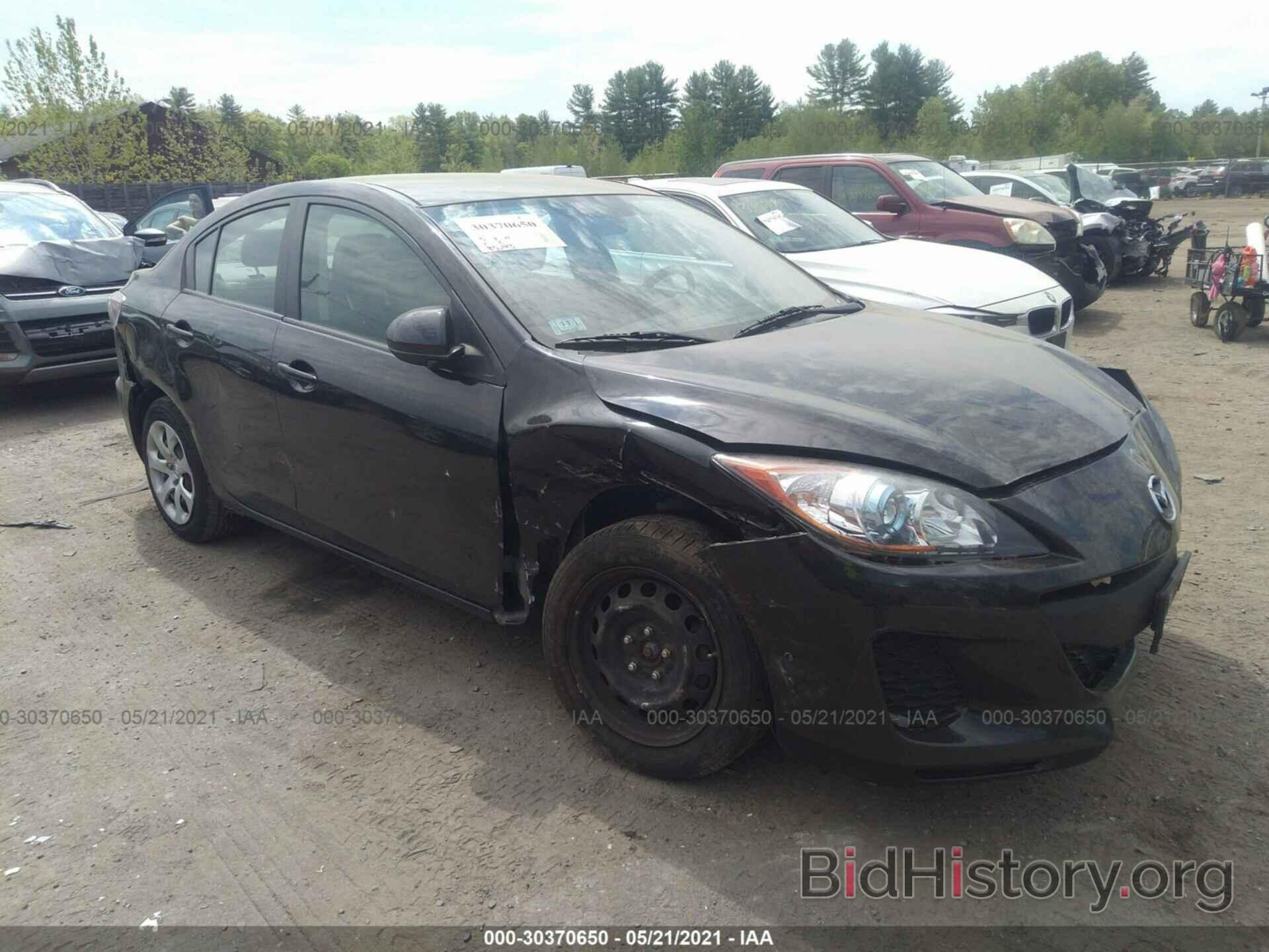 Photo JM1BL1UPXD1835228 - MAZDA MAZDA3 2013