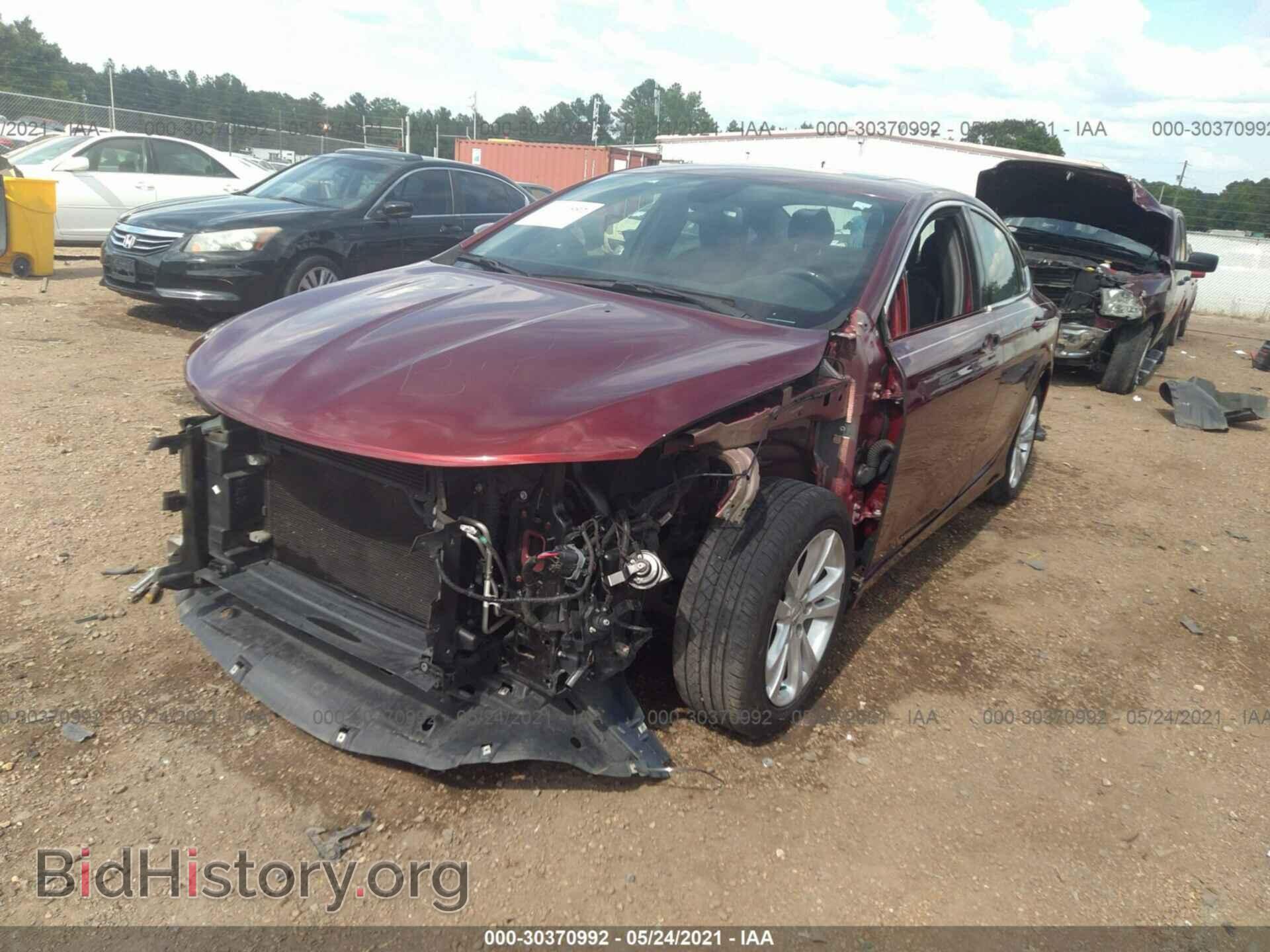 2015 CHRYSLER 200 - VIN: 1C3CCCAB5FN718620 - Фото 2