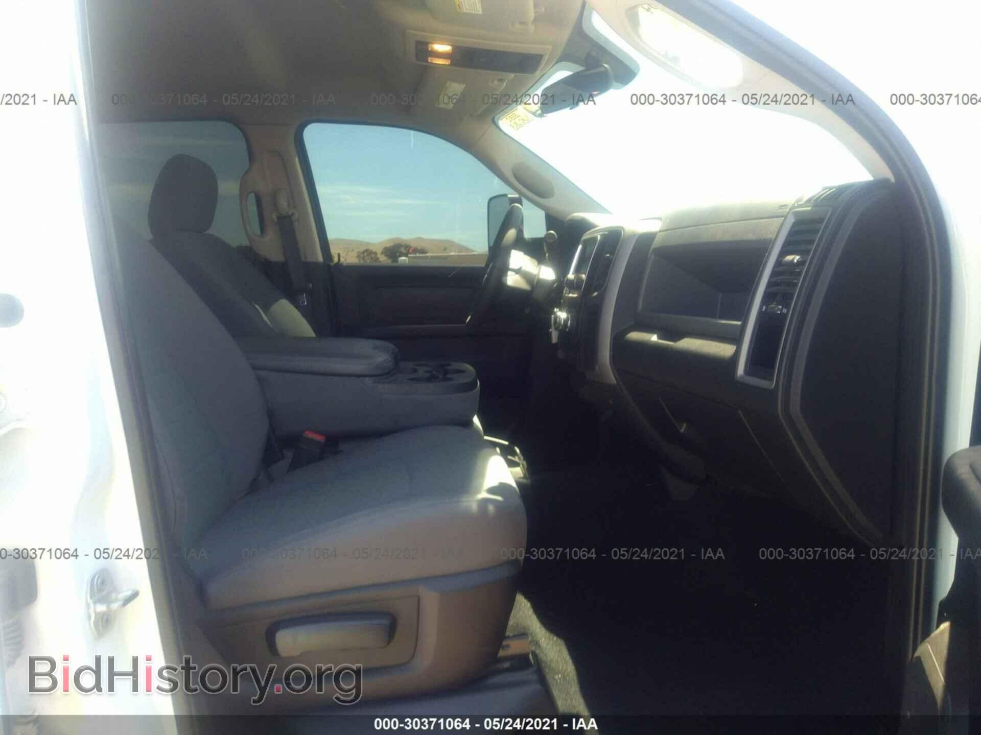 2018 RAM 2500 - VIN: 3C6UR5CL1JG206720 - Фото 5