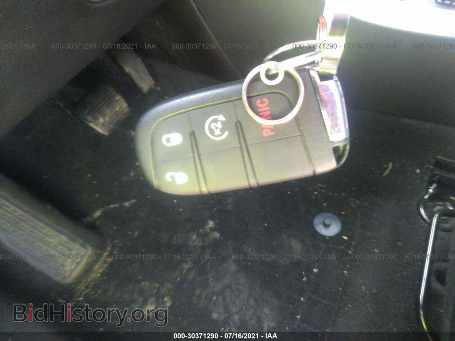 2019 JEEP COMPASS - VIN: 3C4NJDBB5KT729268 - Фото 11