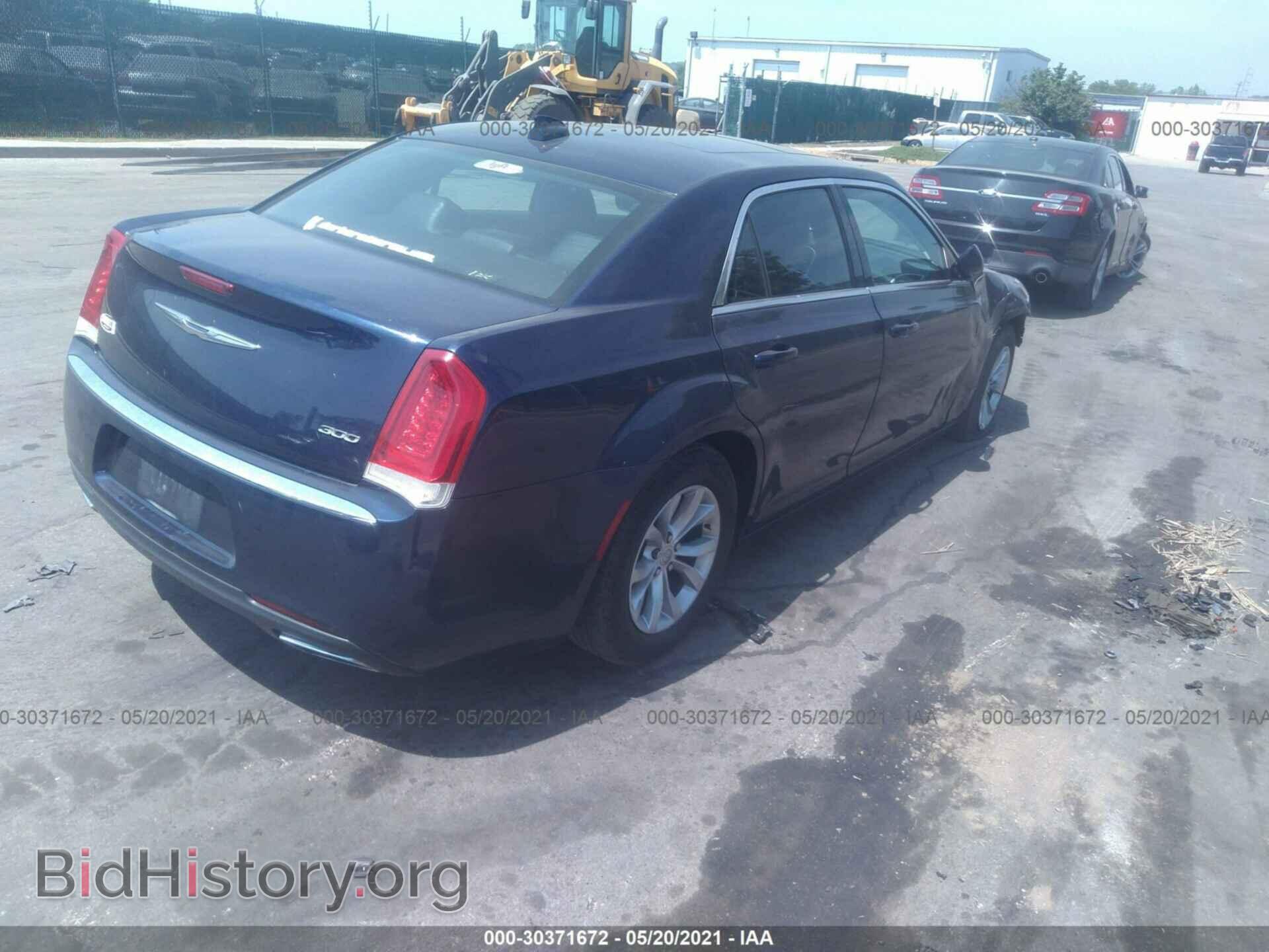 2015 CHRYSLER 300 - VIN: 2C3CCAAG4FH833105 - Фото 4