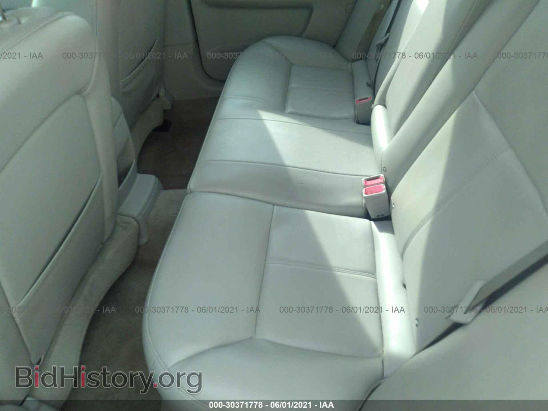 2011 CHEVROLET IMPALA - VIN: 2G1WC5EM7B1104074 - Фото 8