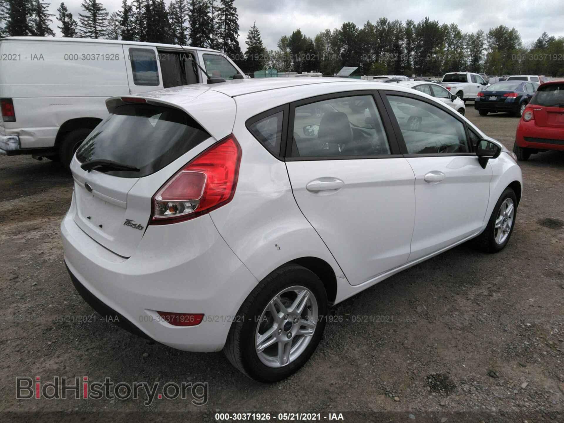 2017 FORD FIESTA - VIN: 3FADP4EJ4HM123997 - Фото 4