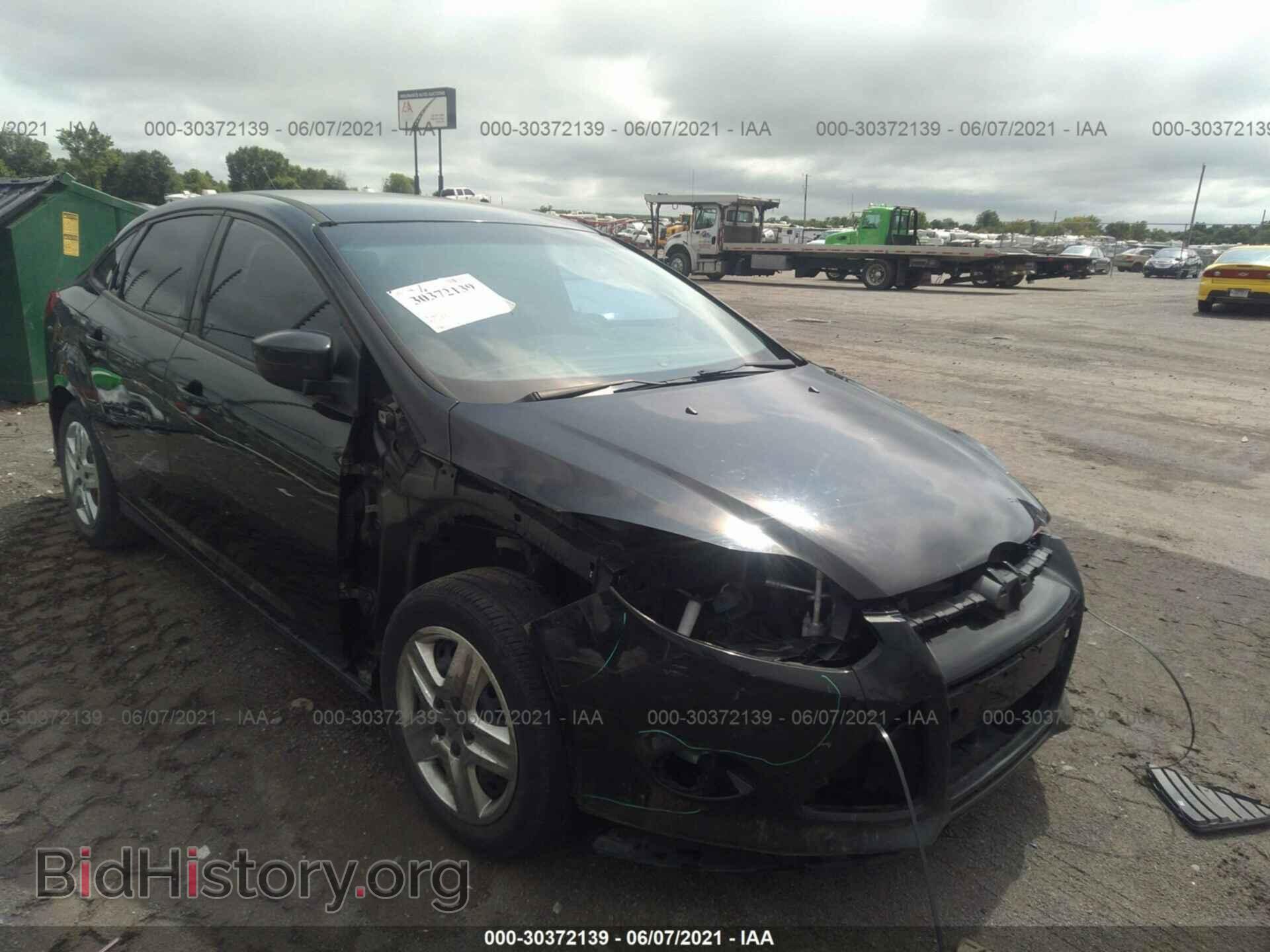 Photo 1FAHP3F21CL478266 - FORD FOCUS 2012