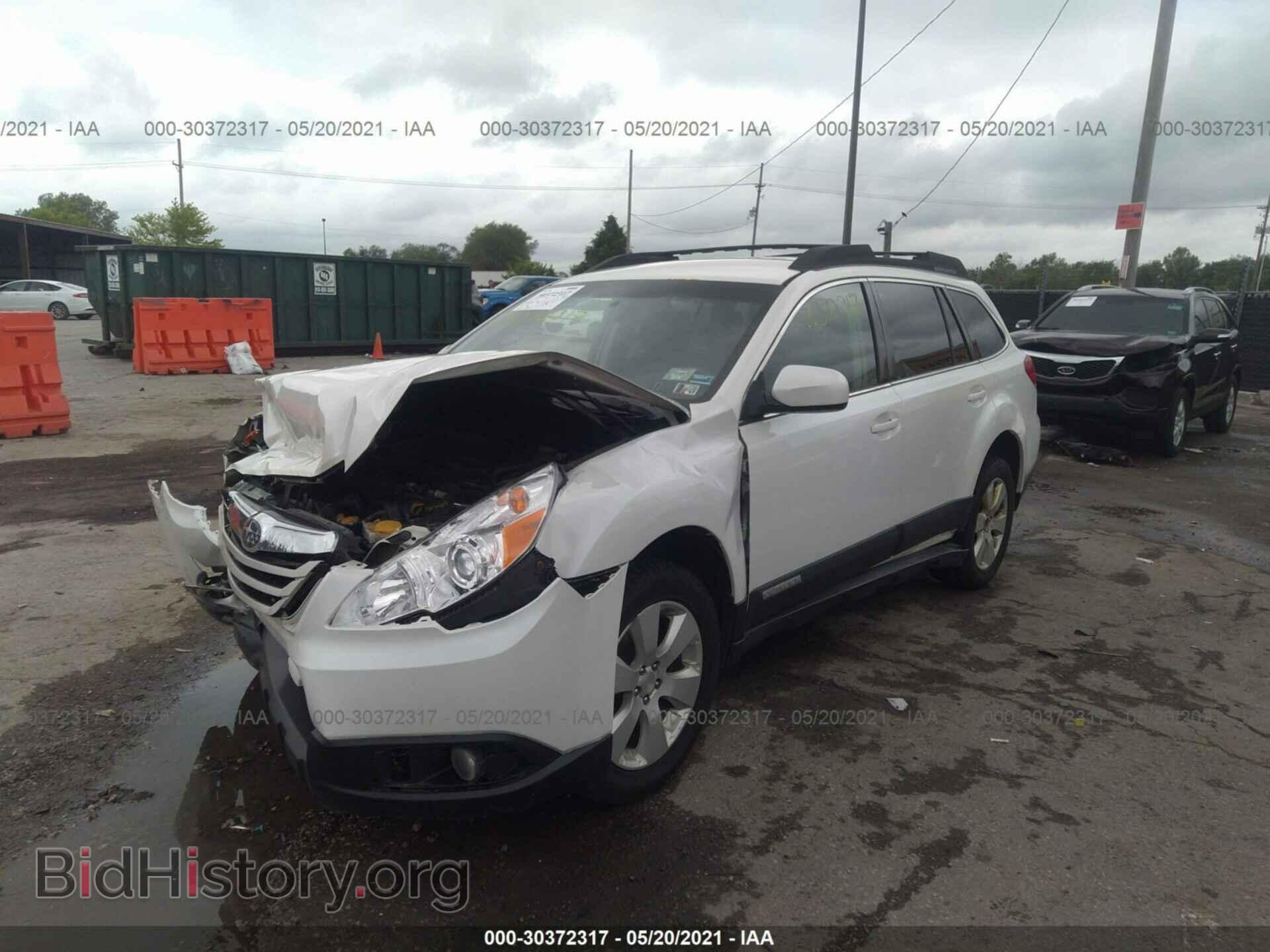 2011 SUBARU OUTBACK - VIN: 4S4BRBCC2B3419075 - Фото 2