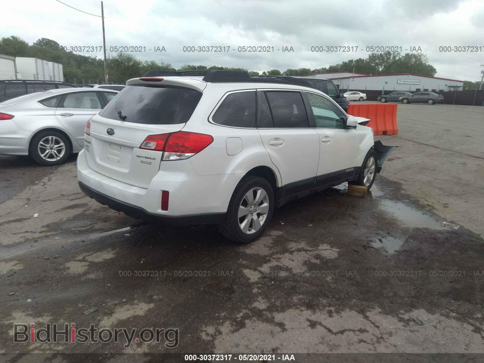 2011 SUBARU OUTBACK - VIN: 4S4BRBCC2B3419075 - Фото 4