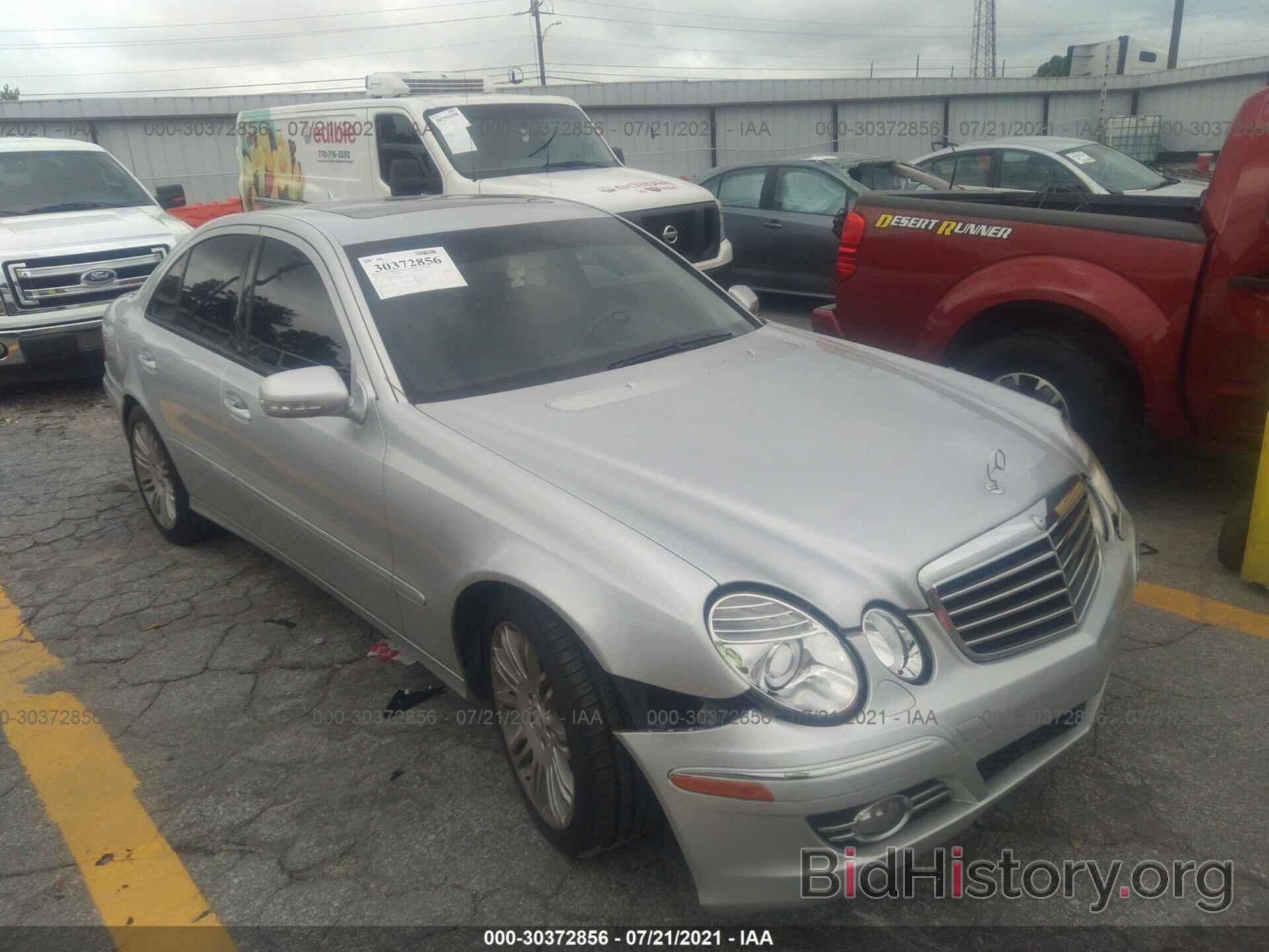 Photo WDBUF87X48B354331 - MERCEDES-BENZ E-CLASS 2008