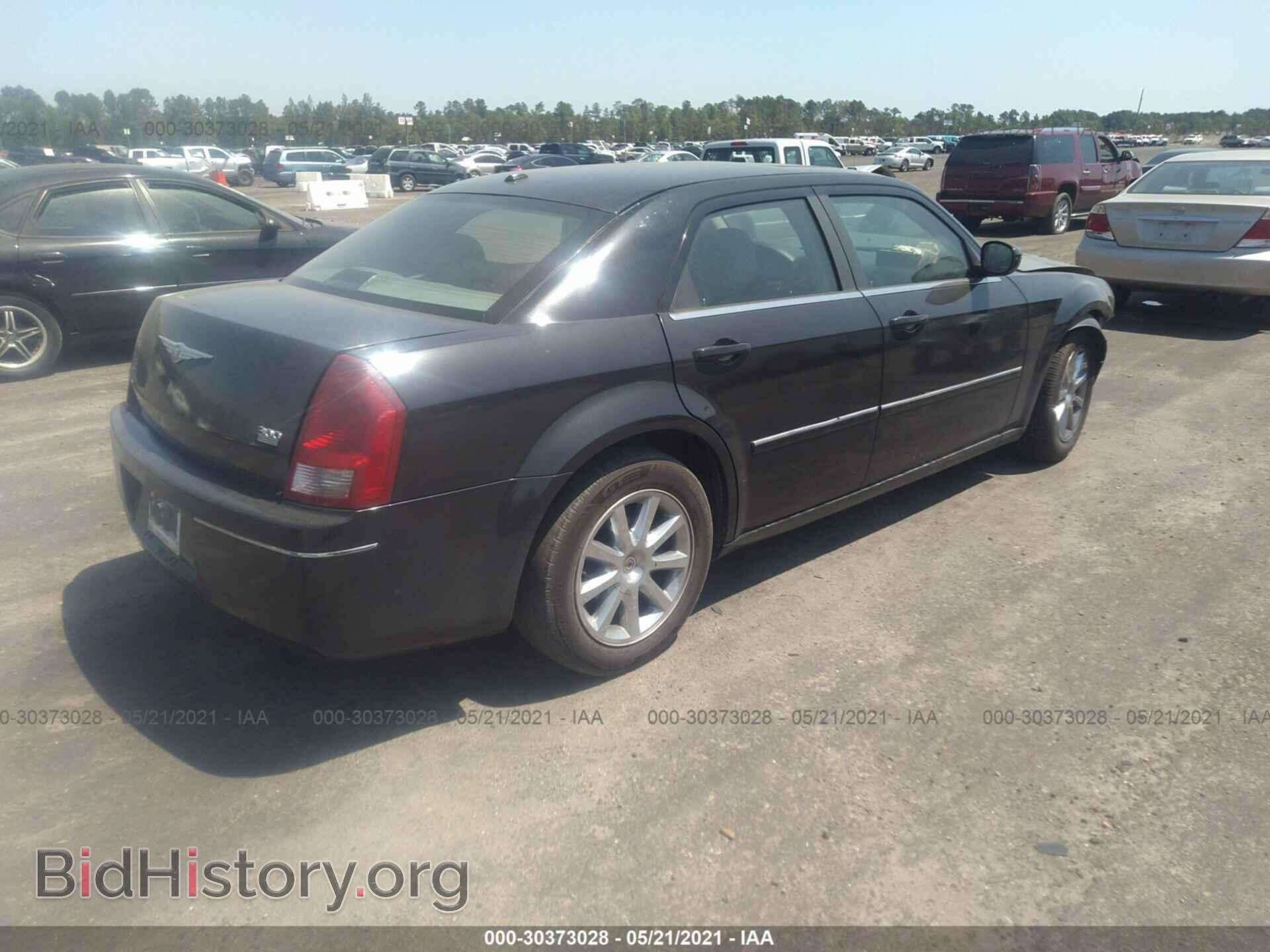2007 CHRYSLER 300 - VIN: 2C3KA53G87H658297 - Фото 4
