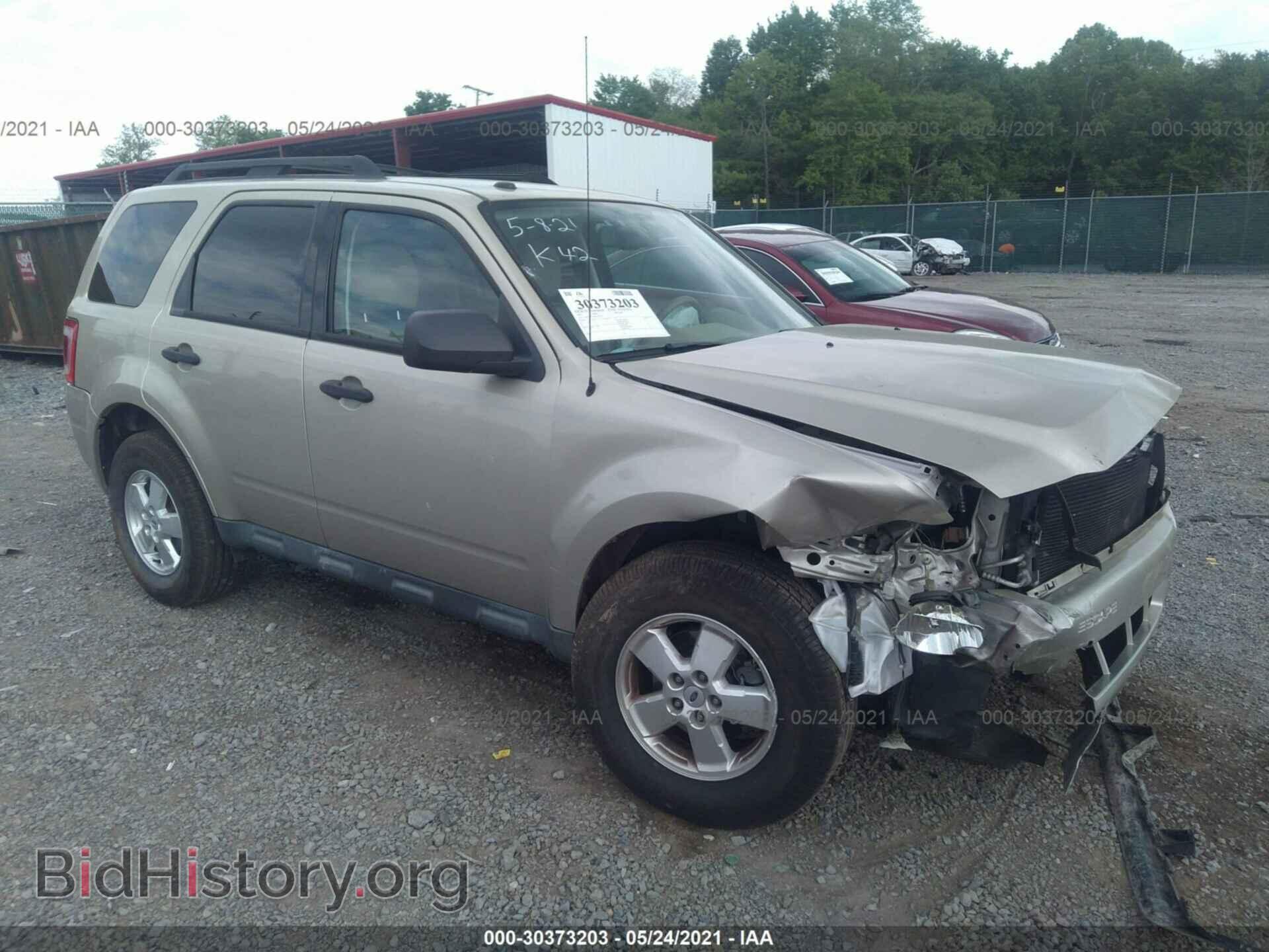 Фотография 1FMCU0D7XBKA47337 - FORD ESCAPE 2011