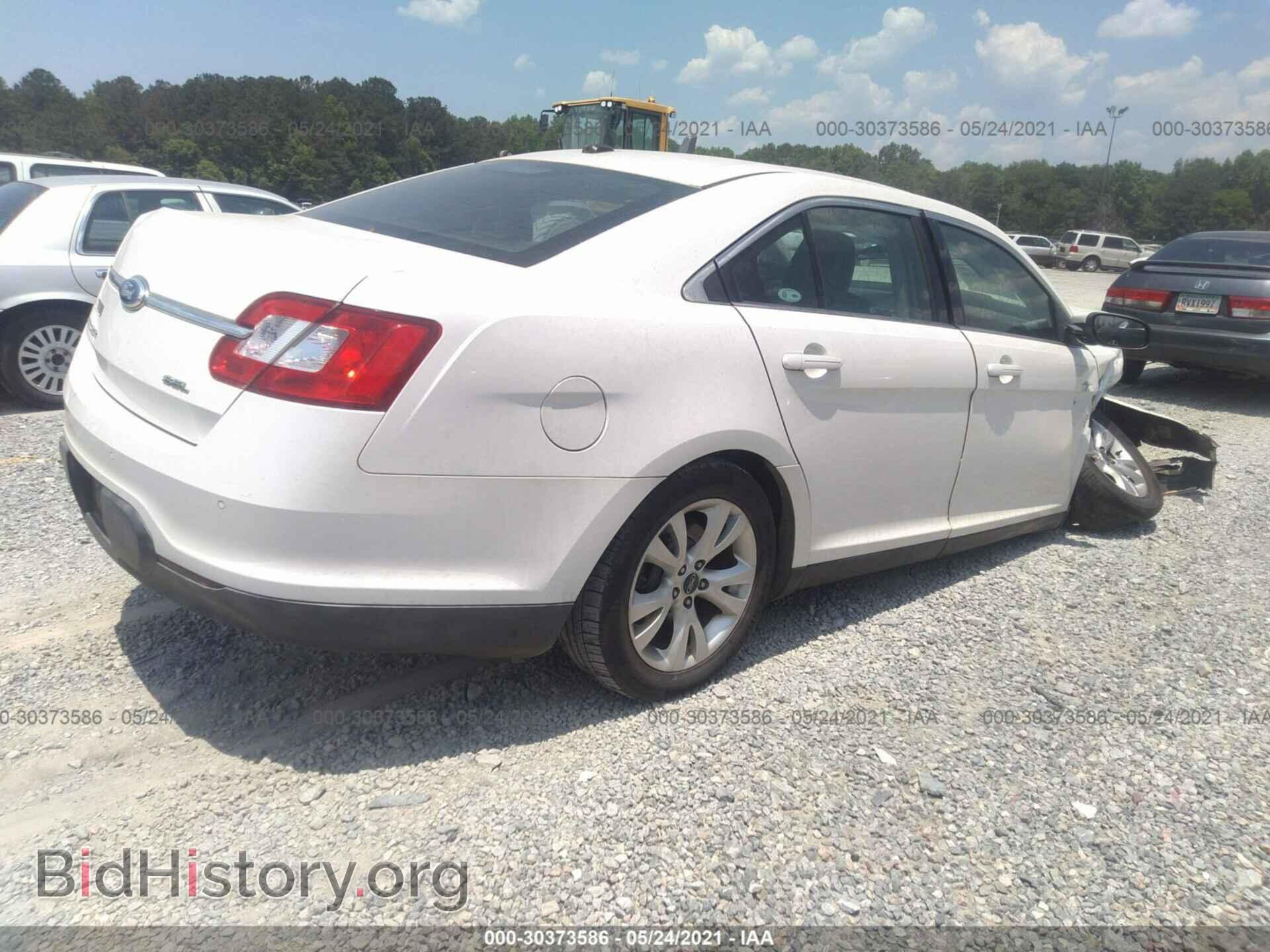 2011 FORD TAURUS - VIN: 1FAHP2EW2BG100768 - Photo 4