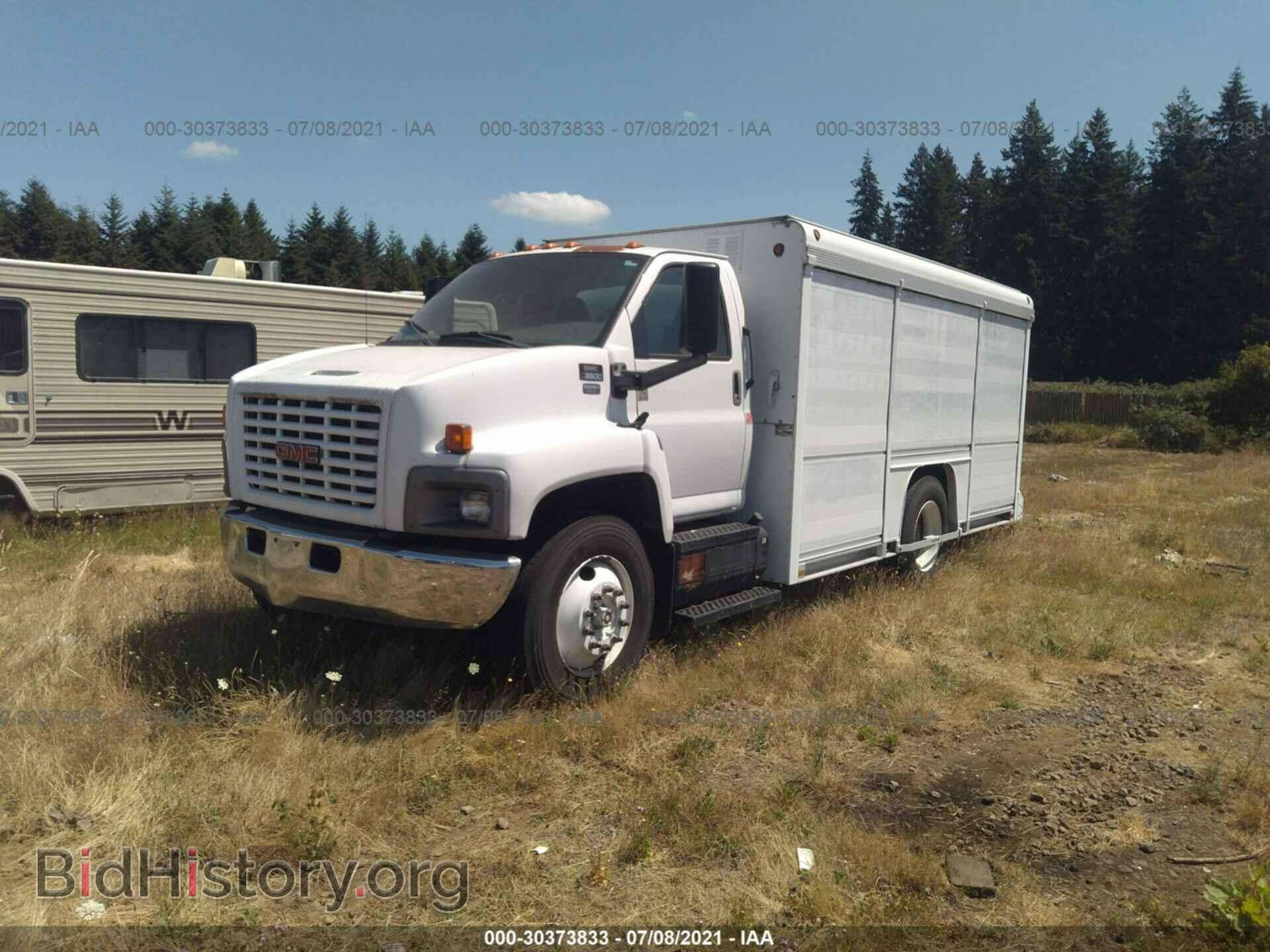 2006 GMC TC6500 - VIN: 1GDJ6C1306F424289 - Фото 2