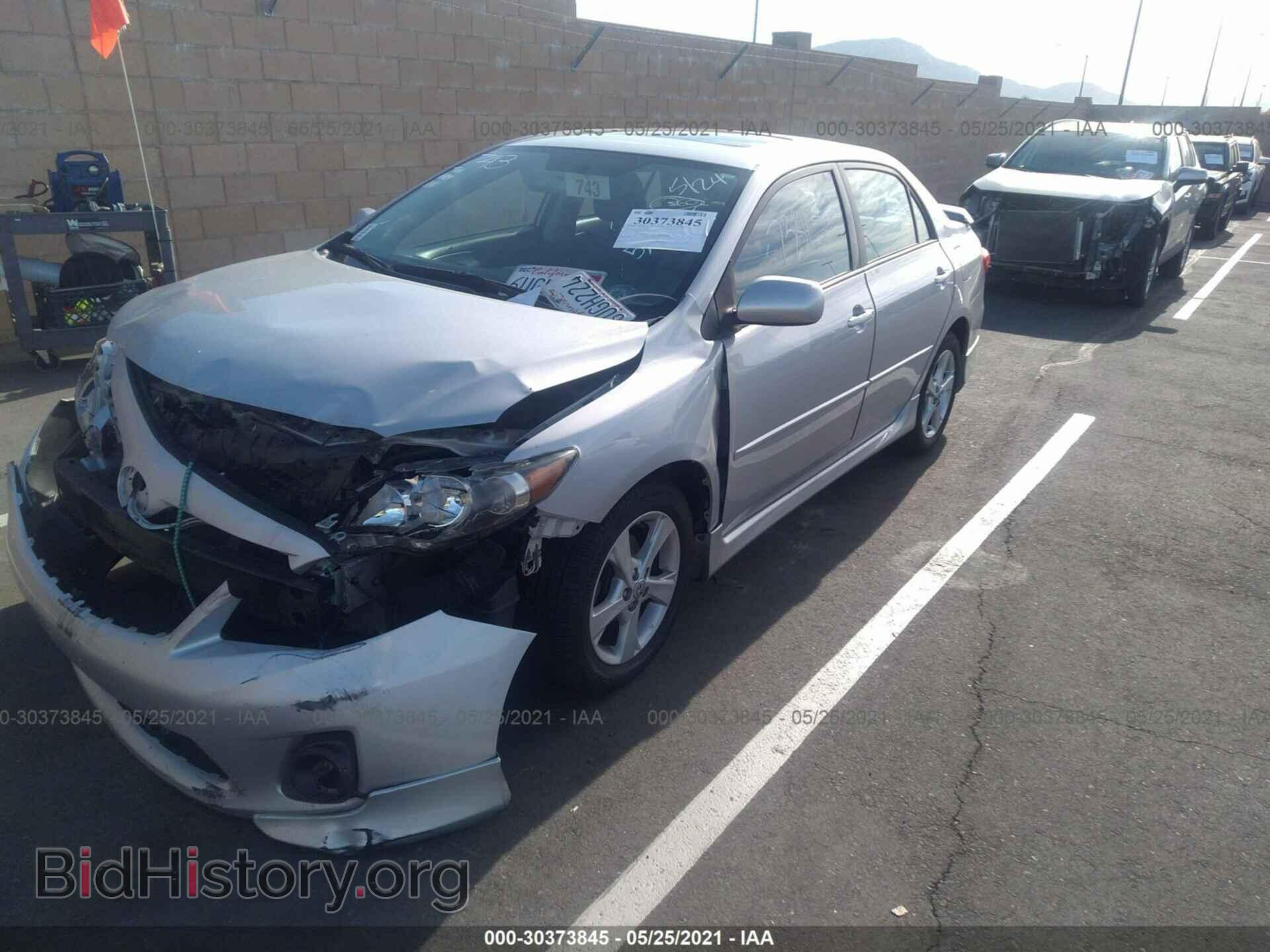 2011 TOYOTA COROLLA - VIN: 2T1BU4EEXBC754573 - Фото 2
