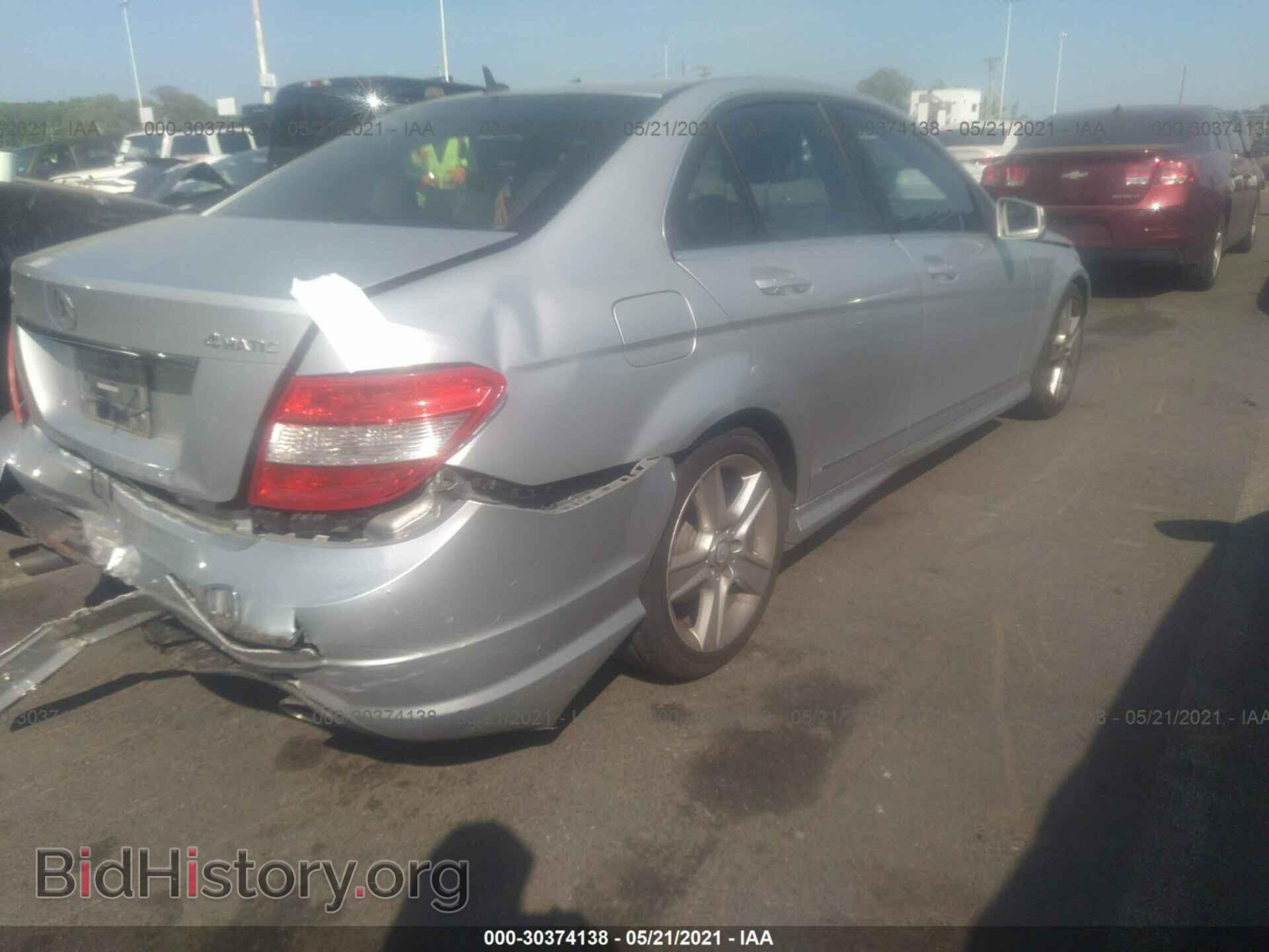 2011 MERCEDES-BENZ C-CLASS - VIN: WDDGF8BB2BR133342 - Фото 4