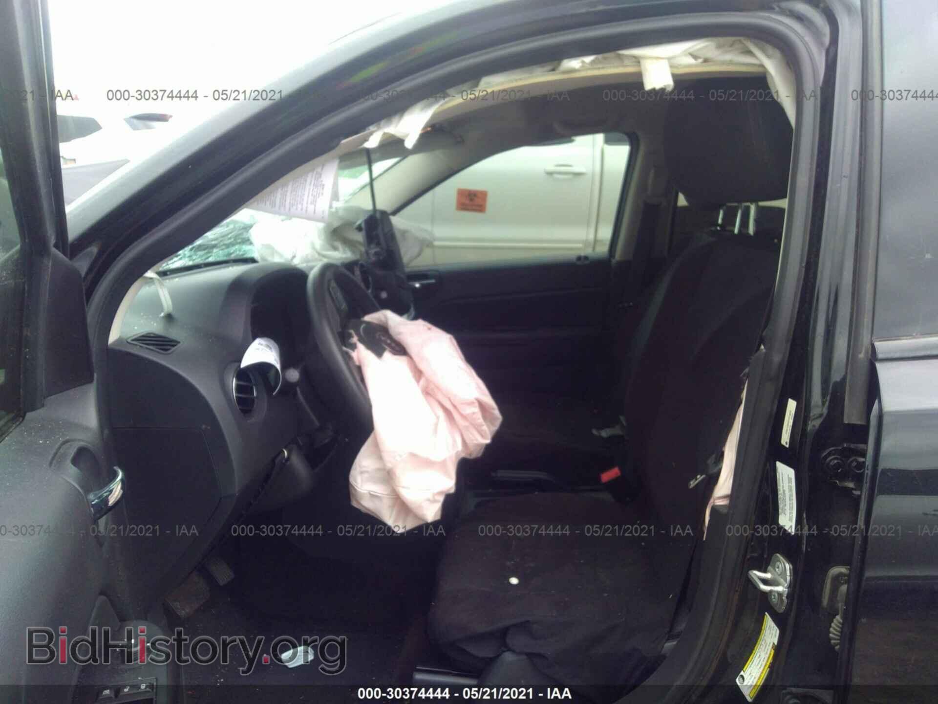 2014 JEEP COMPASS - VIN: 1C4NJCBA0ED674059 - Фото 5