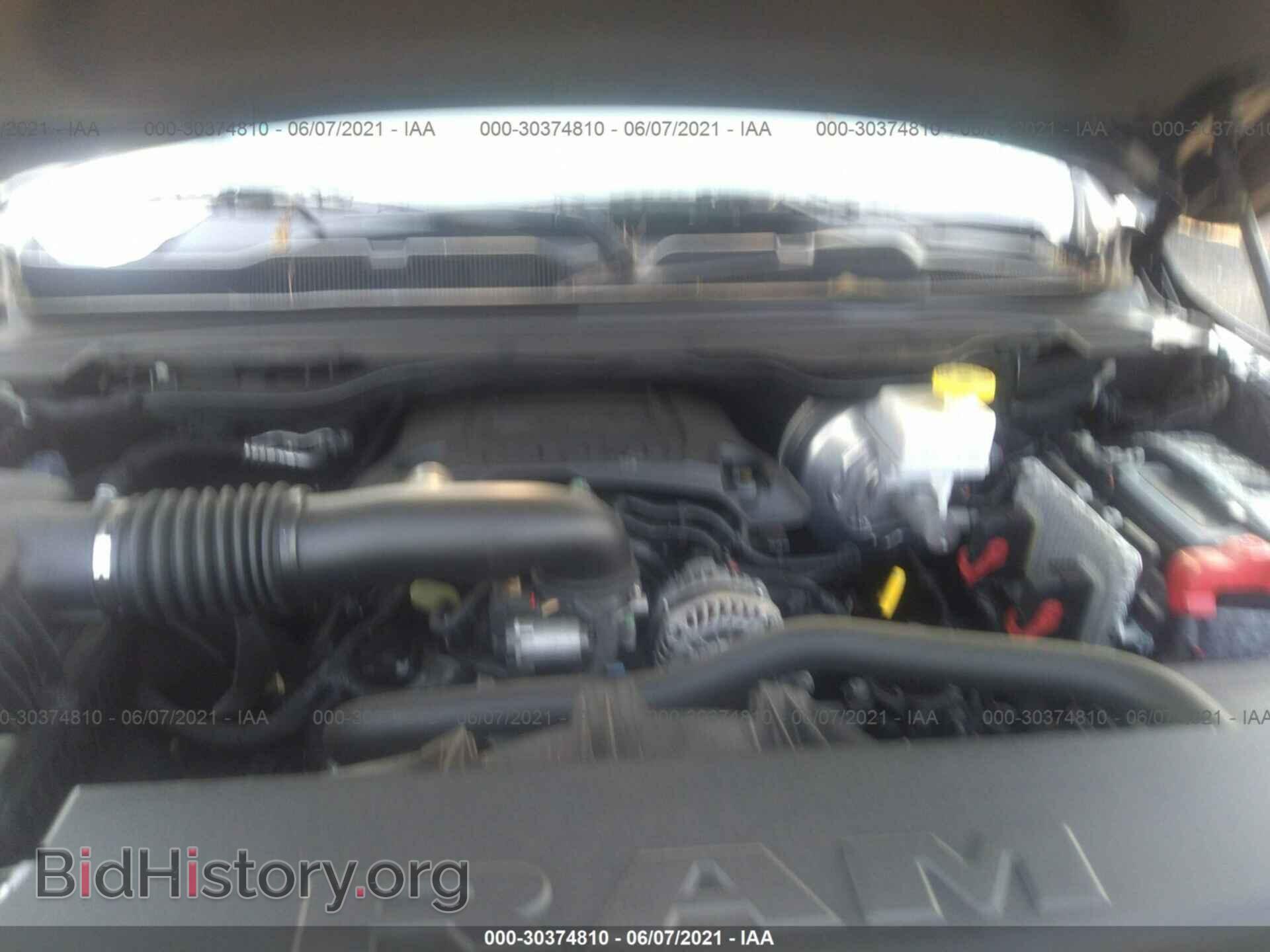 2019 RAM 1500 - VIN: 1C6SRFFT4KN747228 - Фото 10