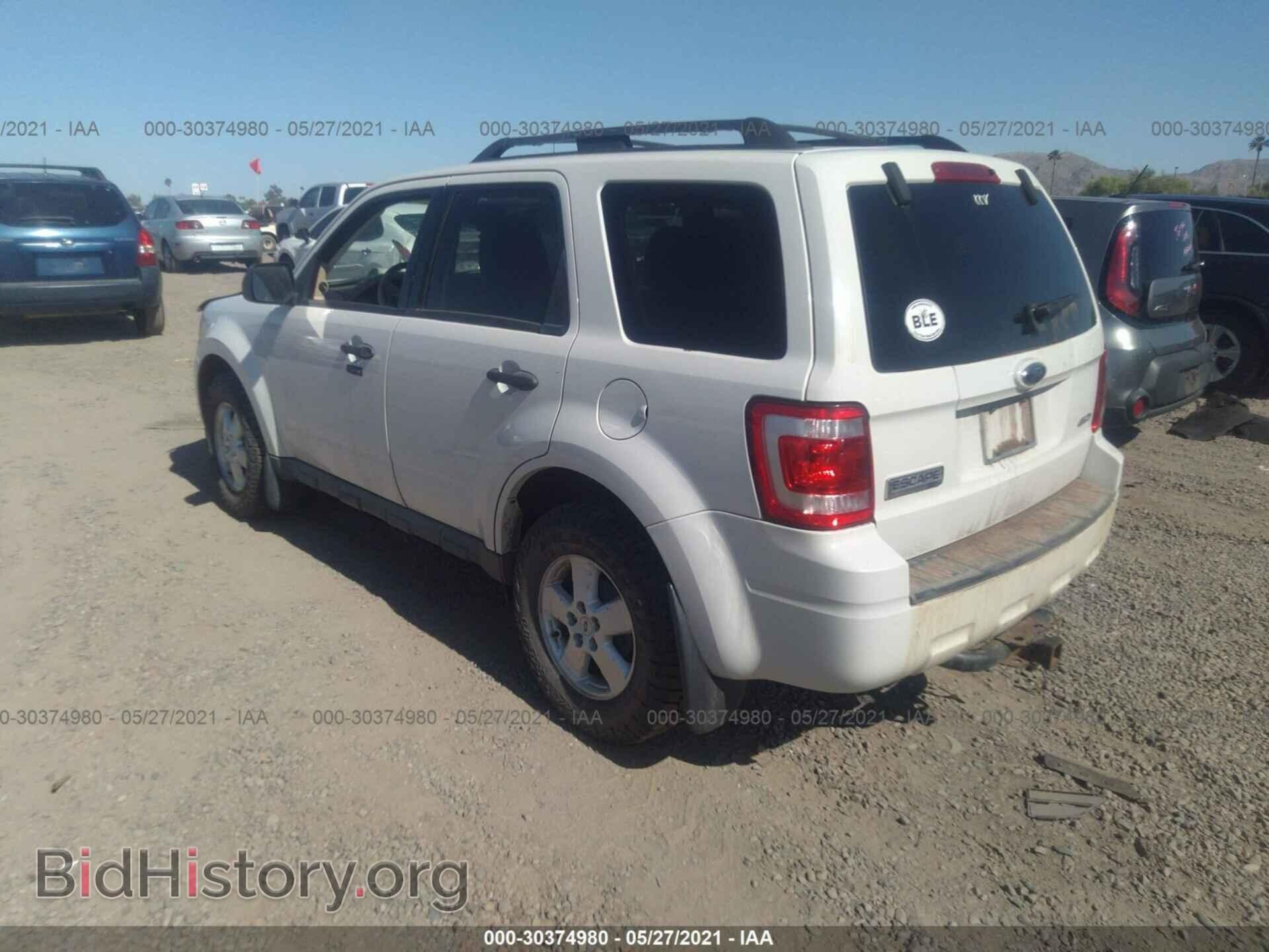 2009 FORD ESCAPE - VIN: 1FMCU93G39KC49792 - Фото 3