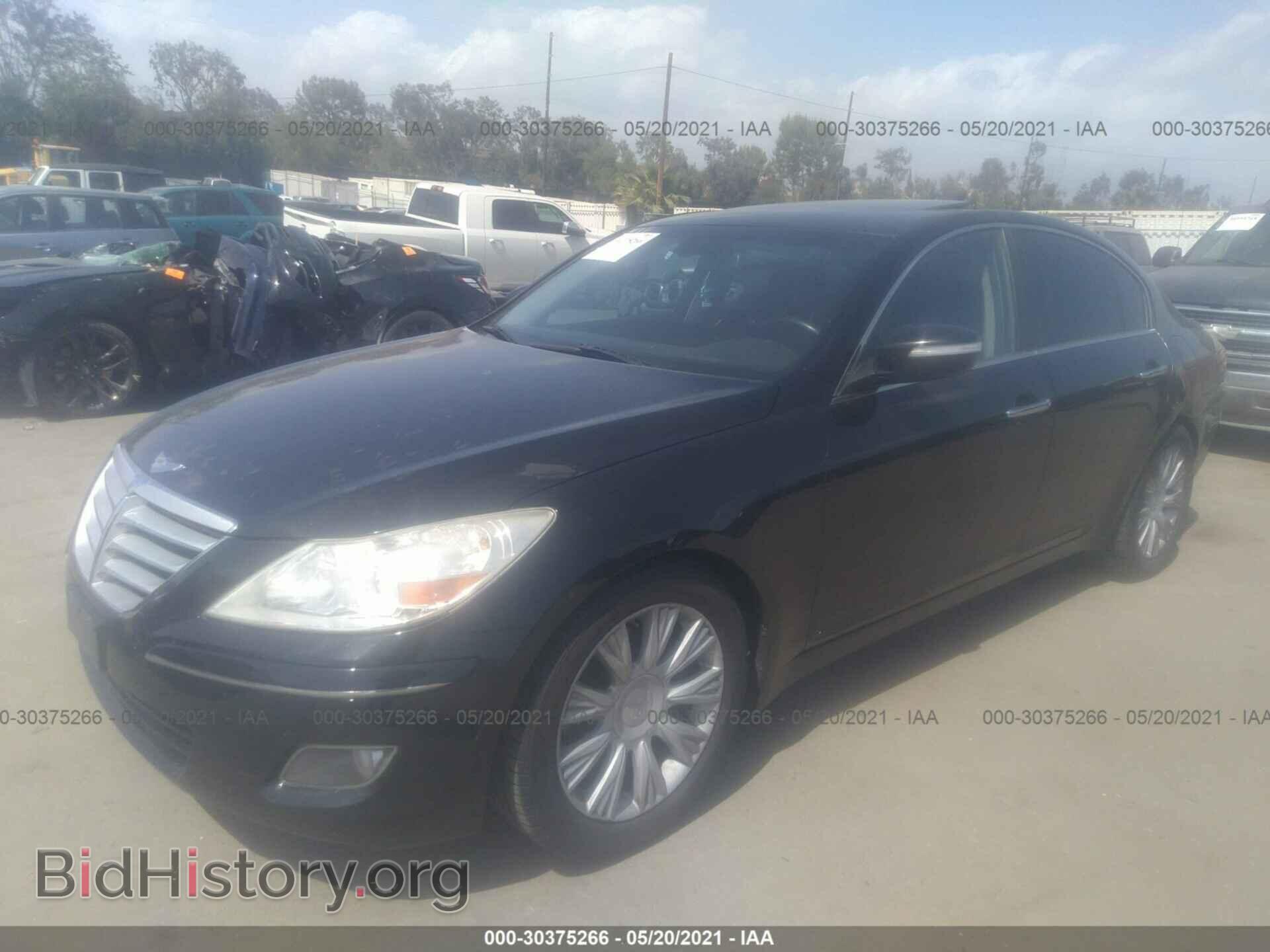 2009 HYUNDAI GENESIS - VIN: KMHGC46E39U062977 - Фото 2