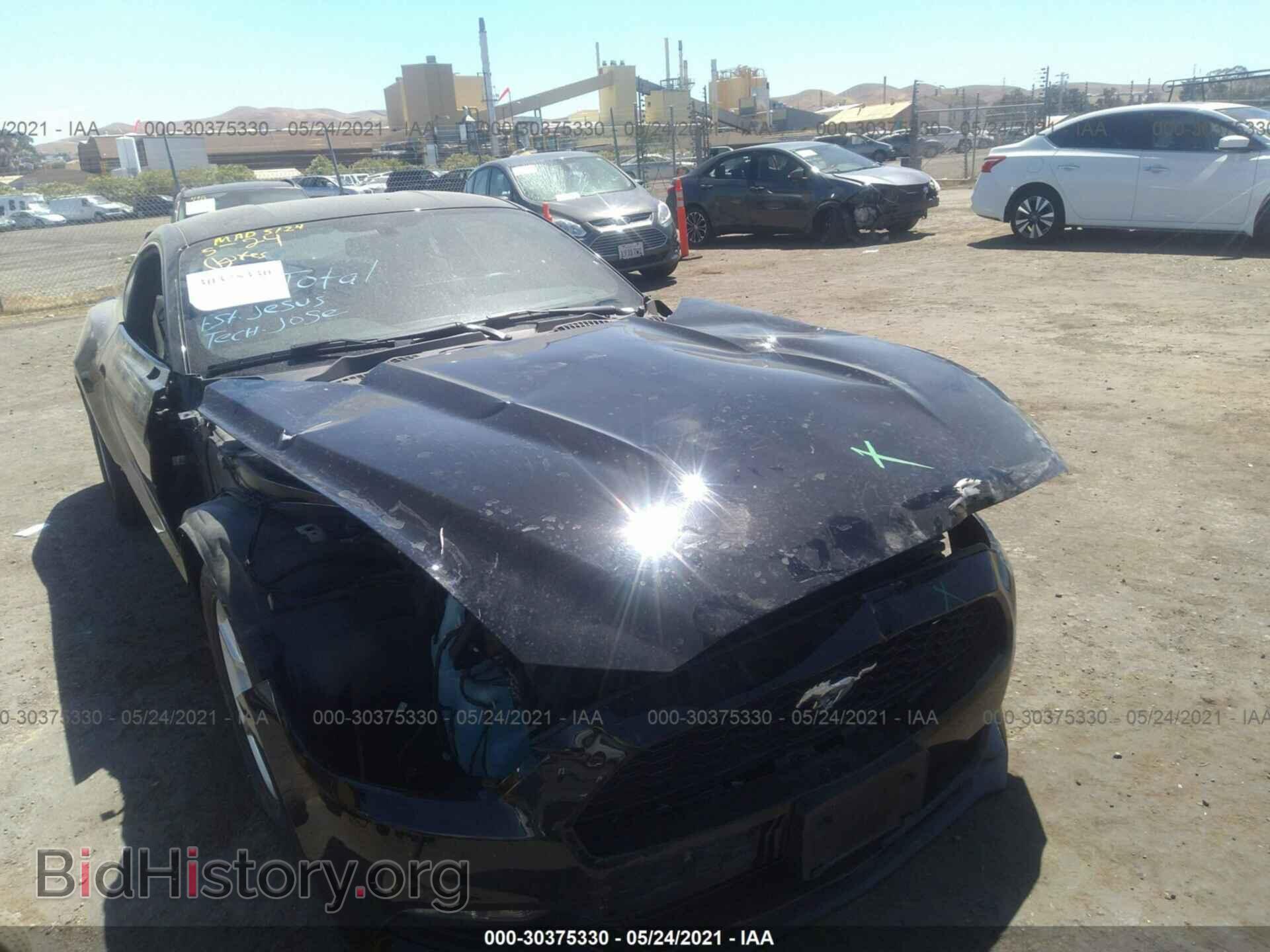 Photo 1FA6P8AM6F5434995 - FORD MUSTANG 2015